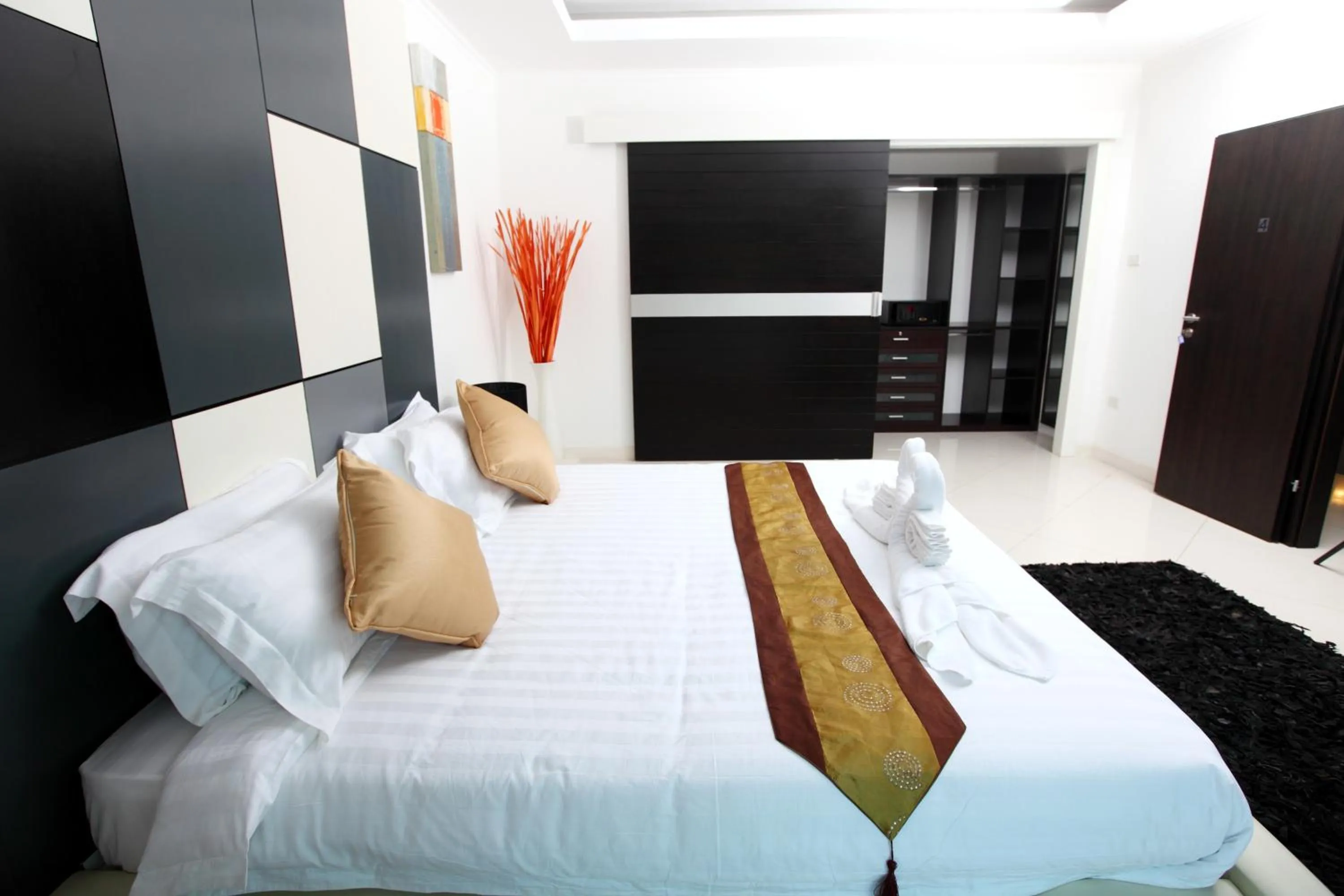 Bedroom in Wongamat Pool Villas By Pattaya Sunny Rentals