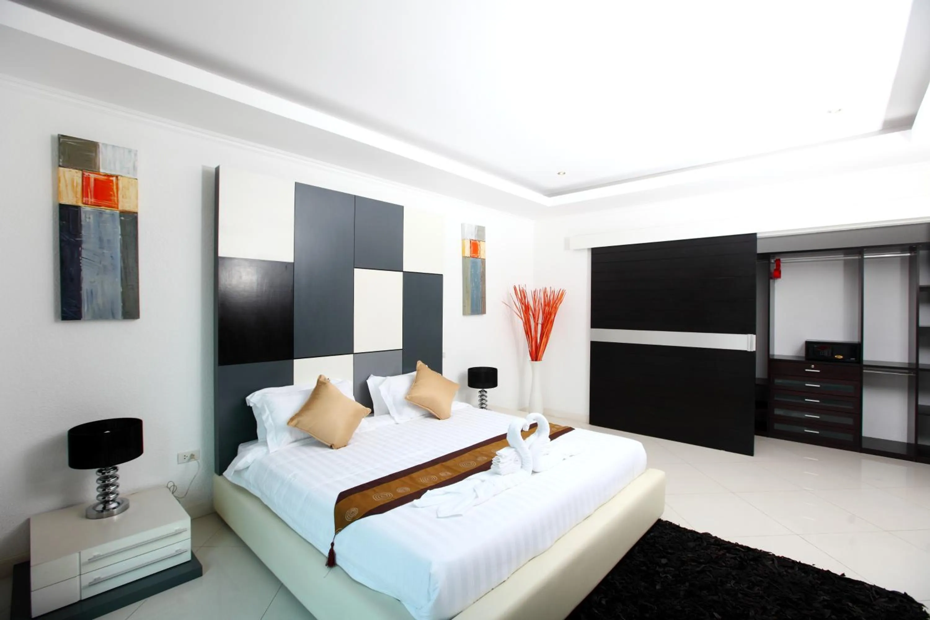 Bedroom in Wongamat Pool Villas By Pattaya Sunny Rentals