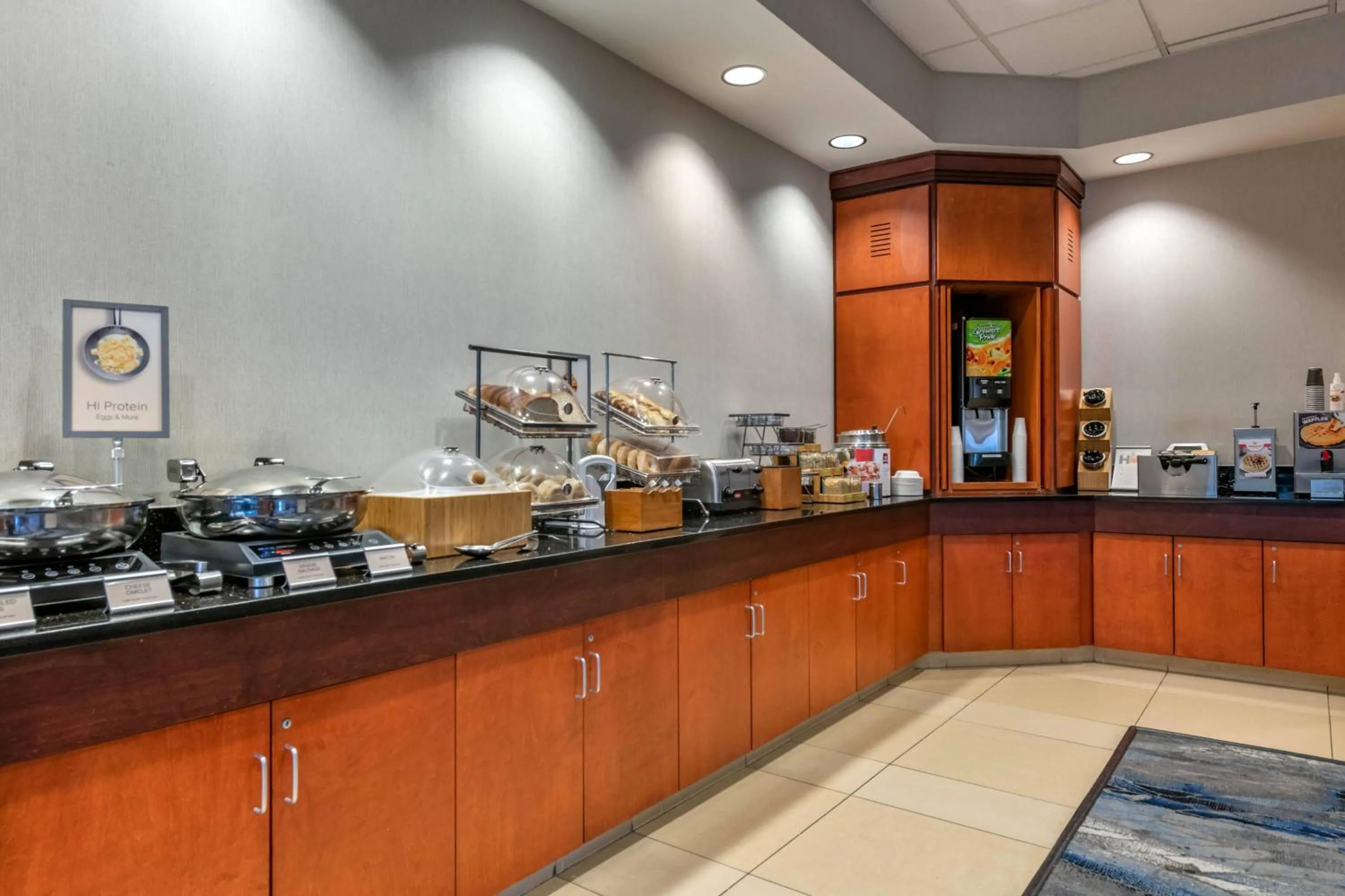 Breakfast in Fairfield Inn and Suites Holiday Tarpon Springs