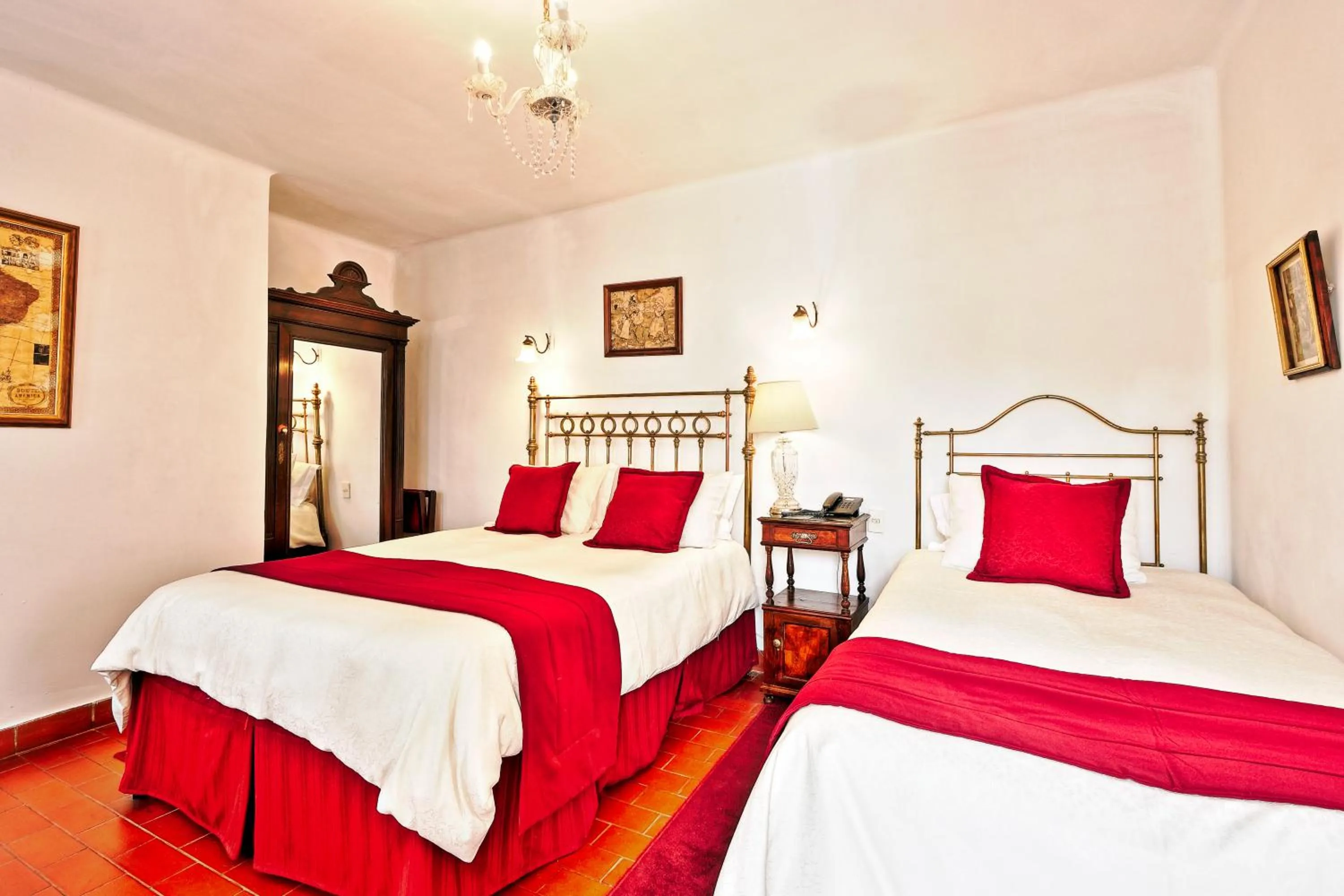 Bedroom, Bed in El Hotel de Su Merced