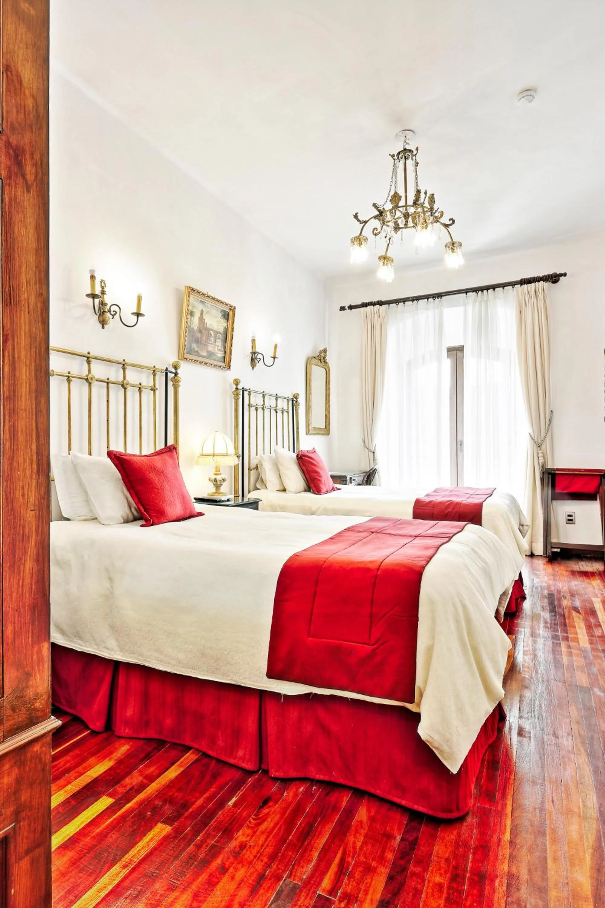 Bedroom, Bed in El Hotel de Su Merced