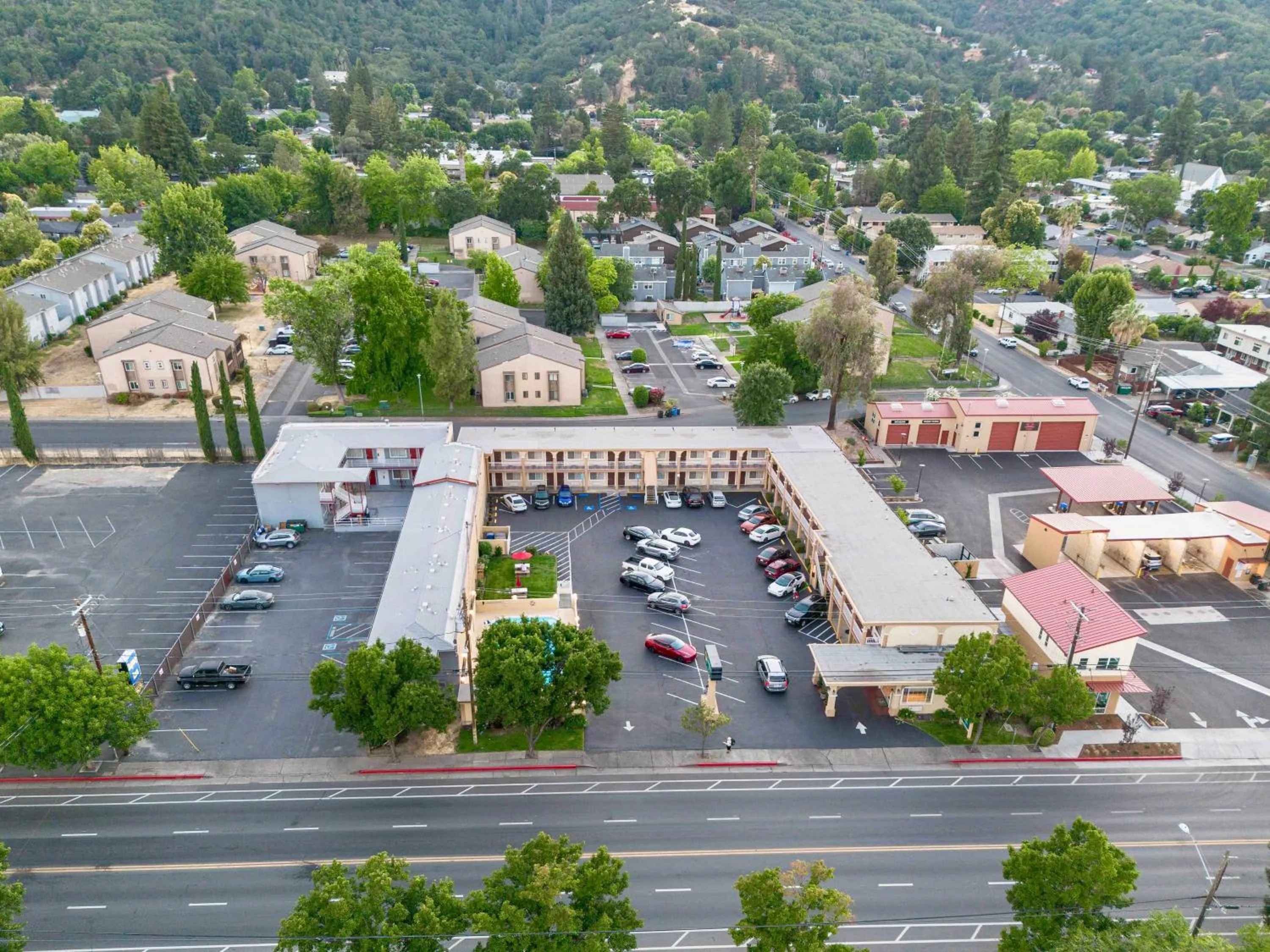 Street view in Quality Inn Ukiah