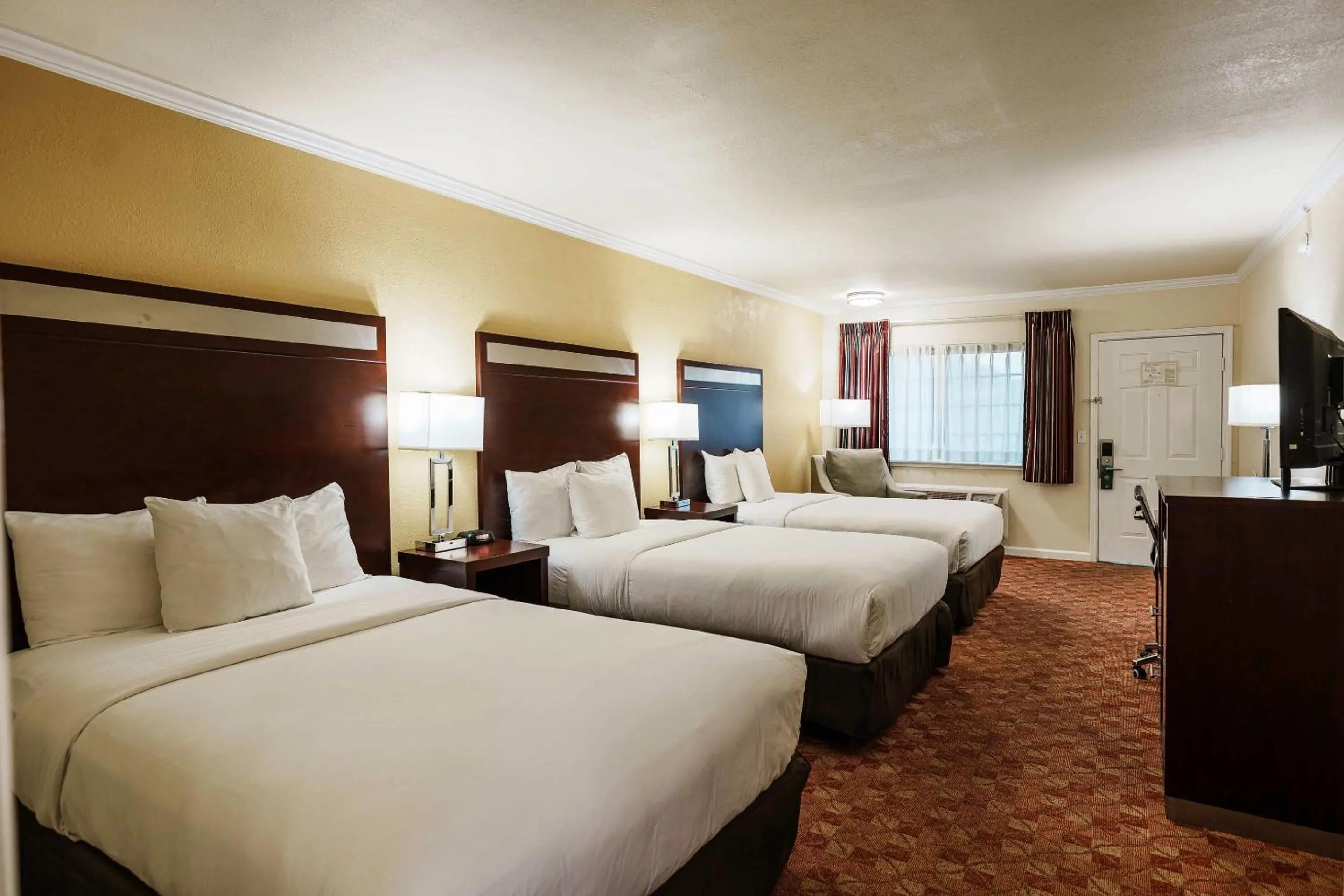 Bedroom, Bed in Quality Inn Ukiah