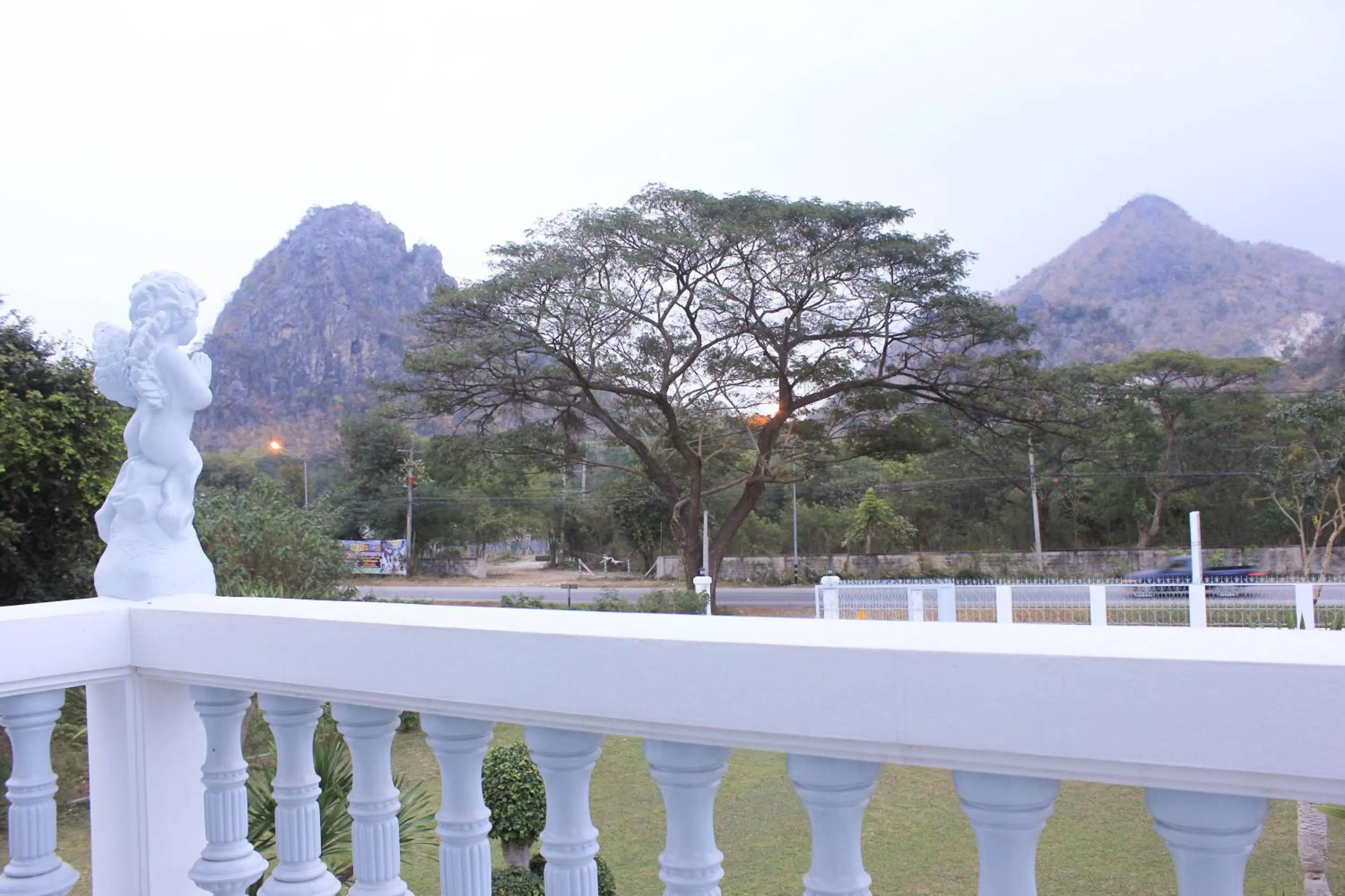 HOME@HOSTEL KANCHANABURI