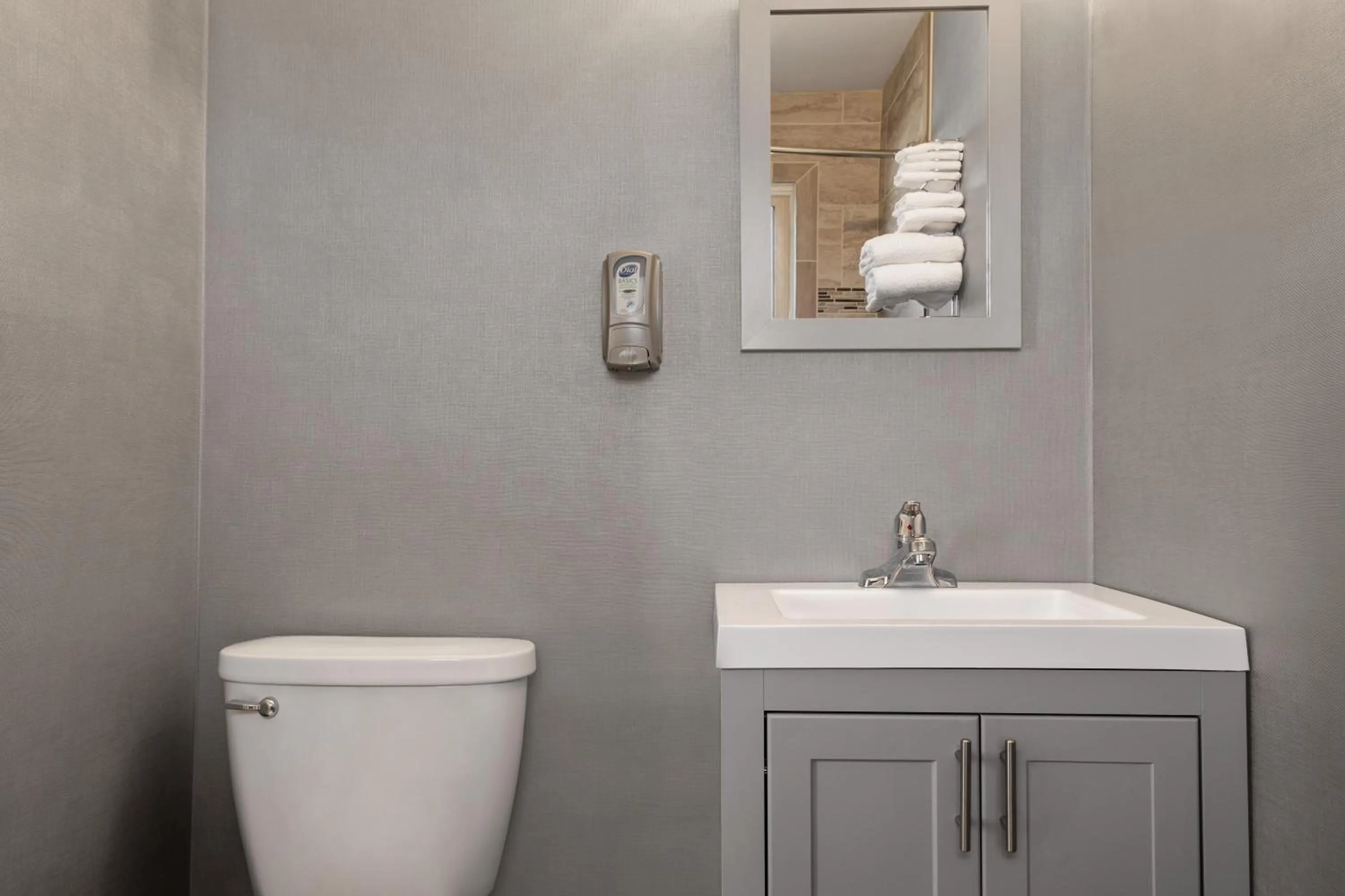 Bathroom in Plim Plaza Hotel