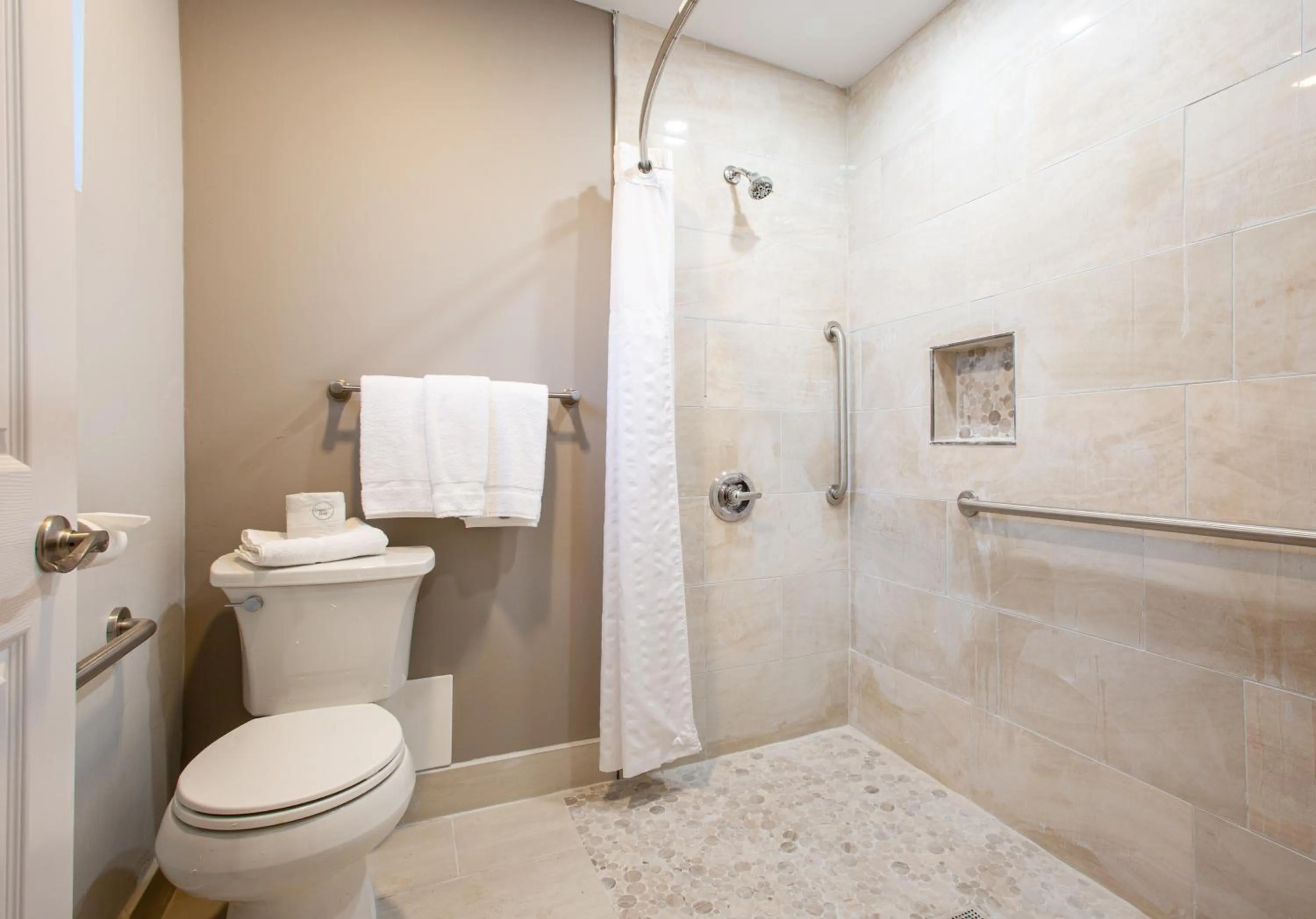 Shower in Motel 6 Williams AZ Downtown Grand Canyon