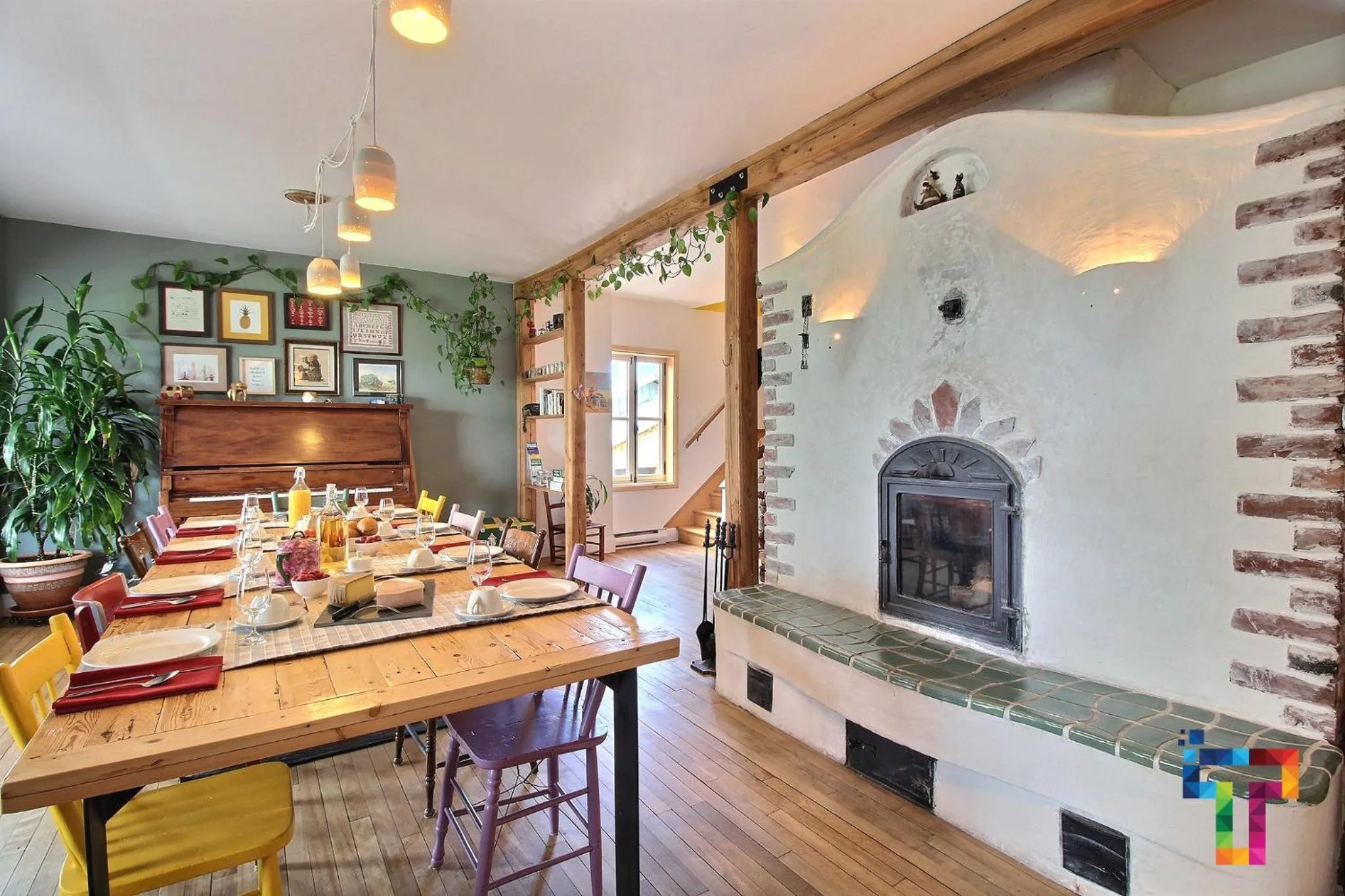 Dining area in Almatoit