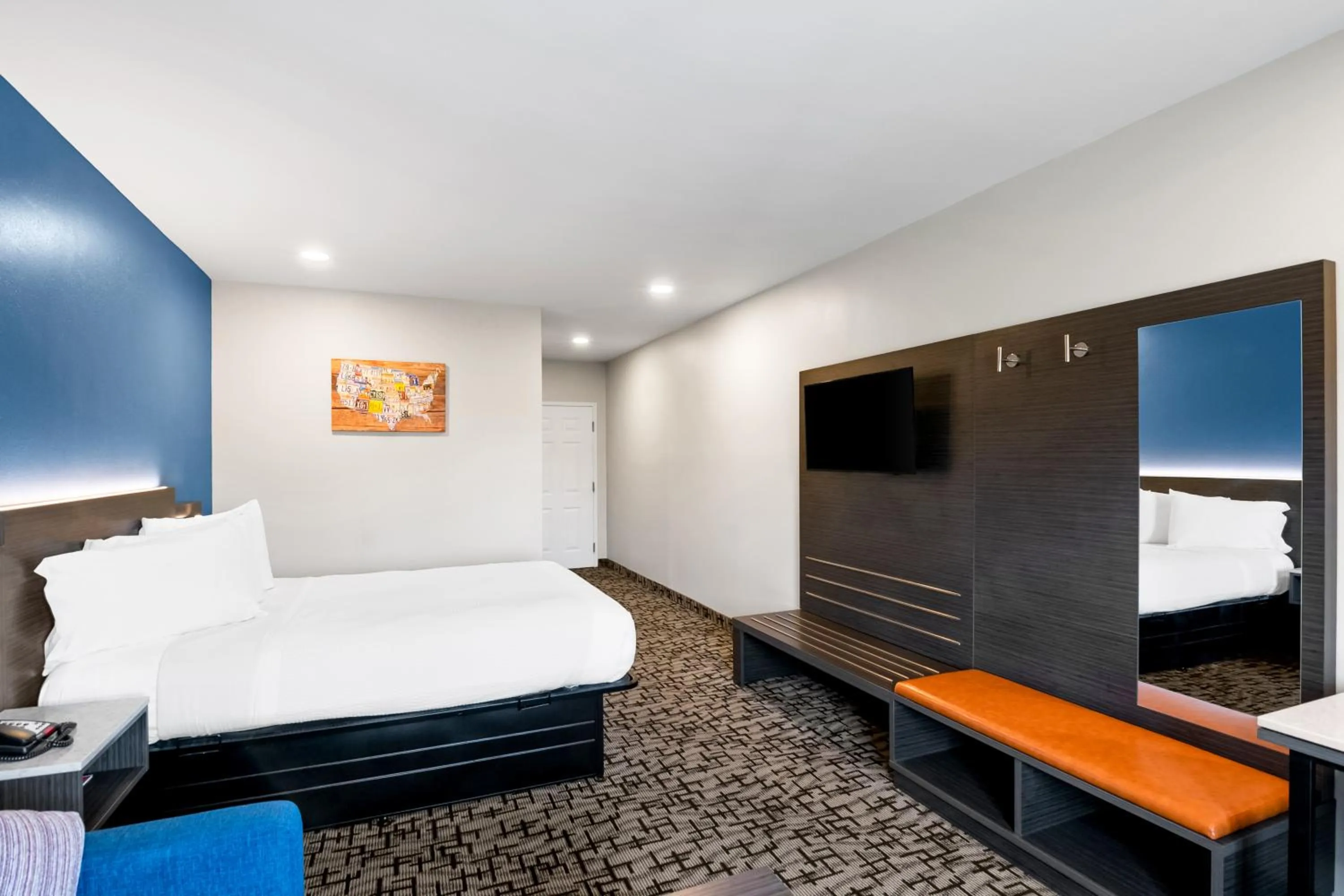 Bed in Days Inn by Wyndham Bethel - Danbury