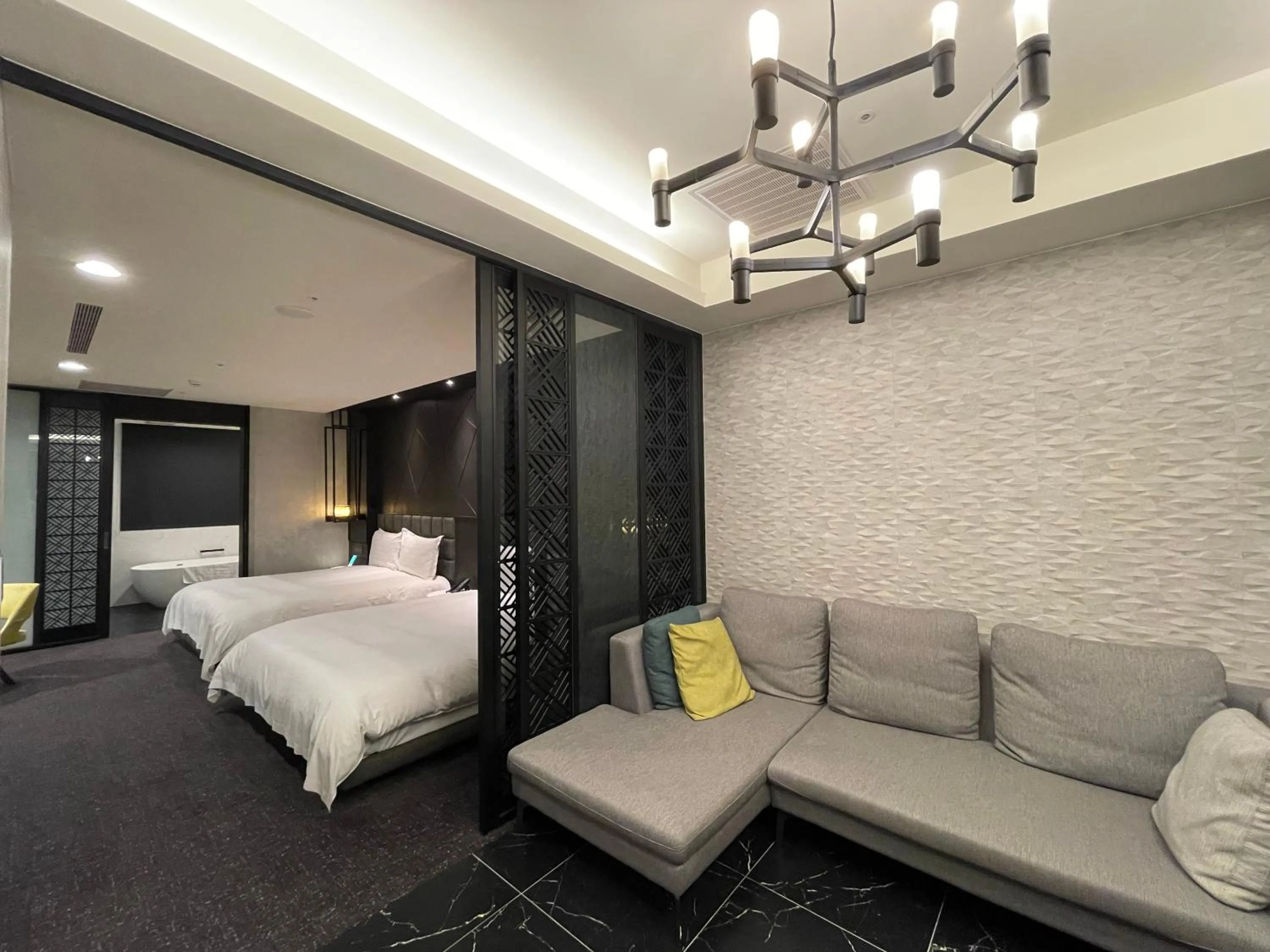 Living room, Bed in Hotel Château Anping