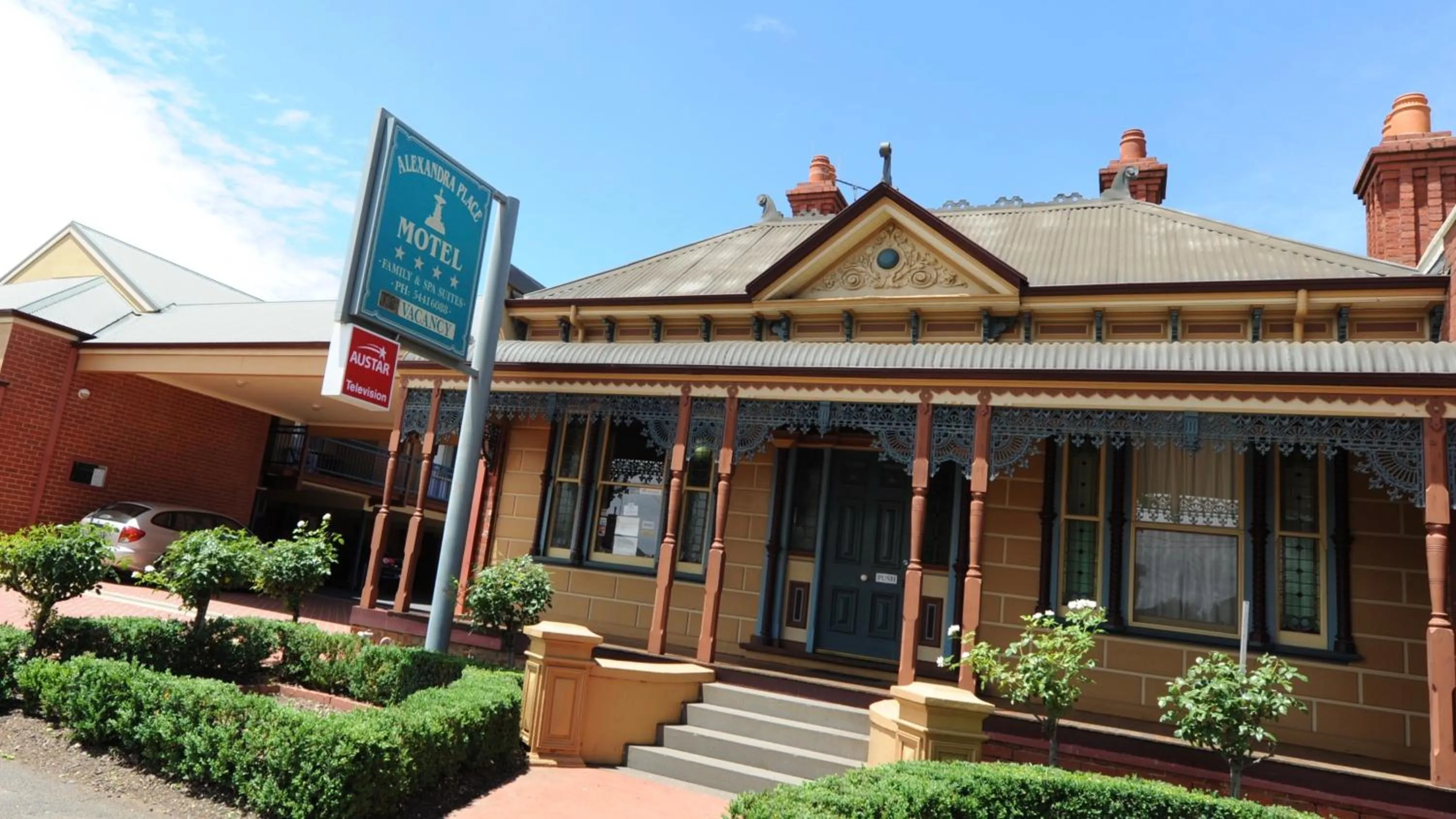 Facade/entrance in Alexandra Place
