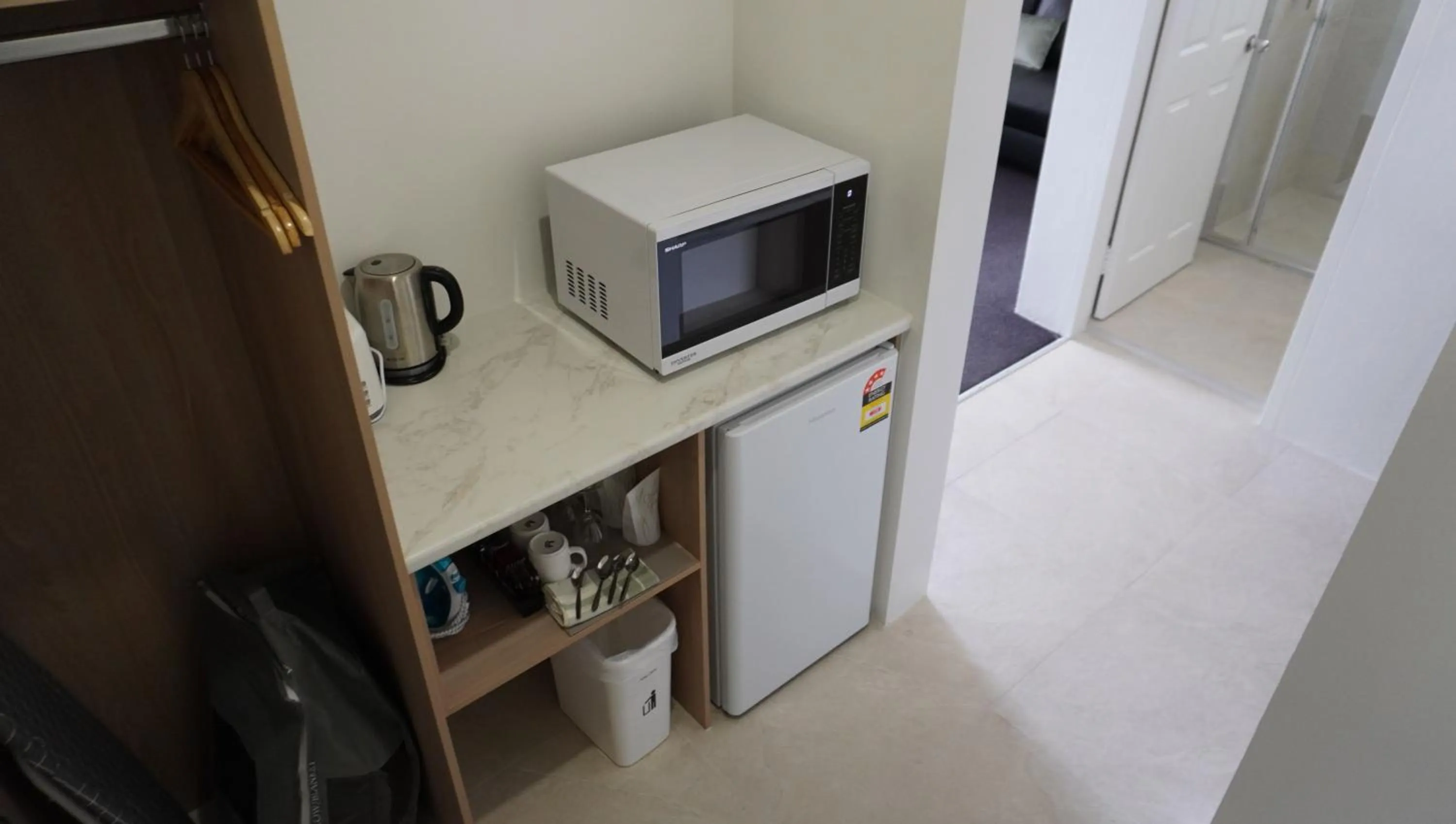 Kitchen or kitchenette in Abbotsleigh Motor Inn