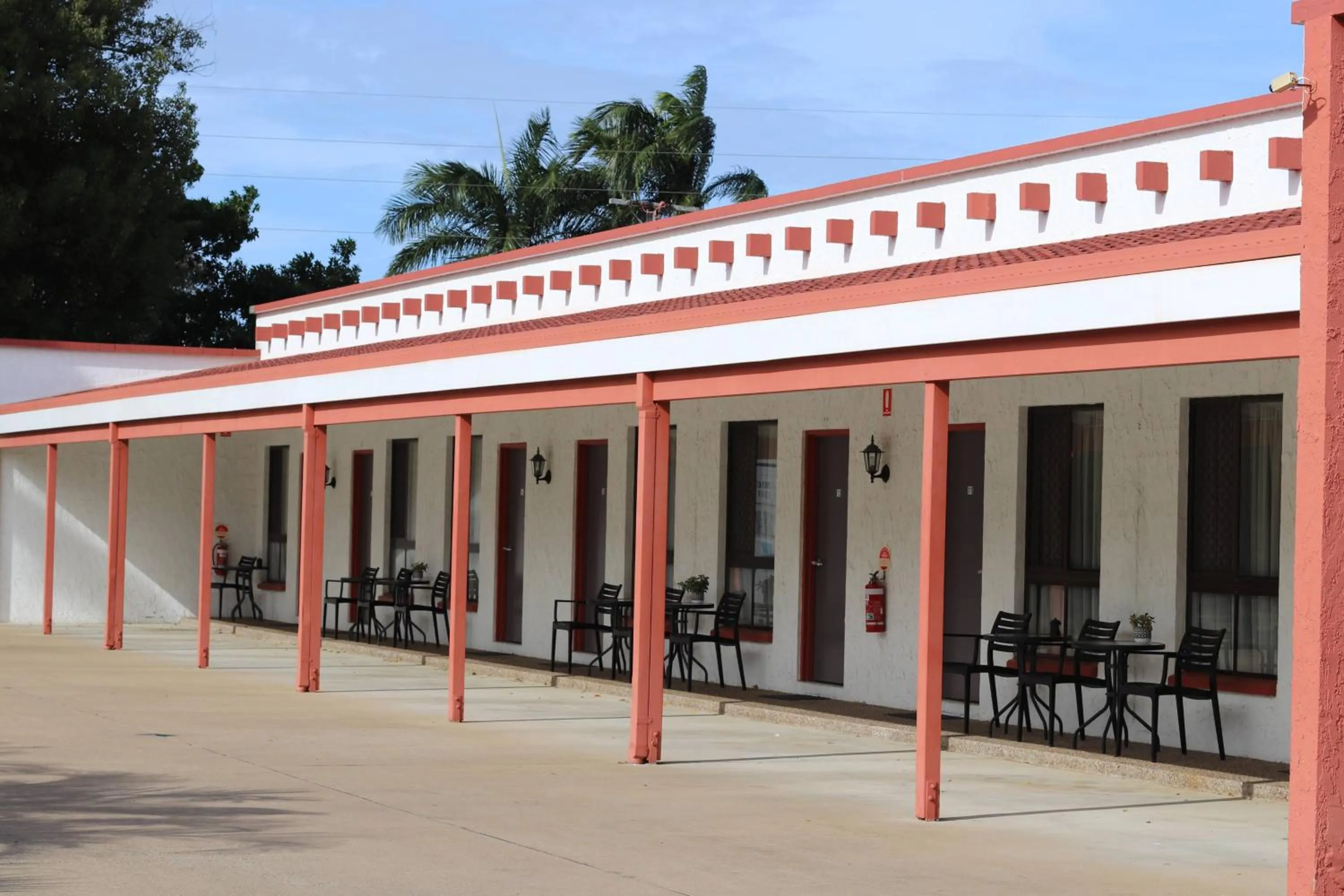 Property building in Bundaberg Spanish Motor Inn