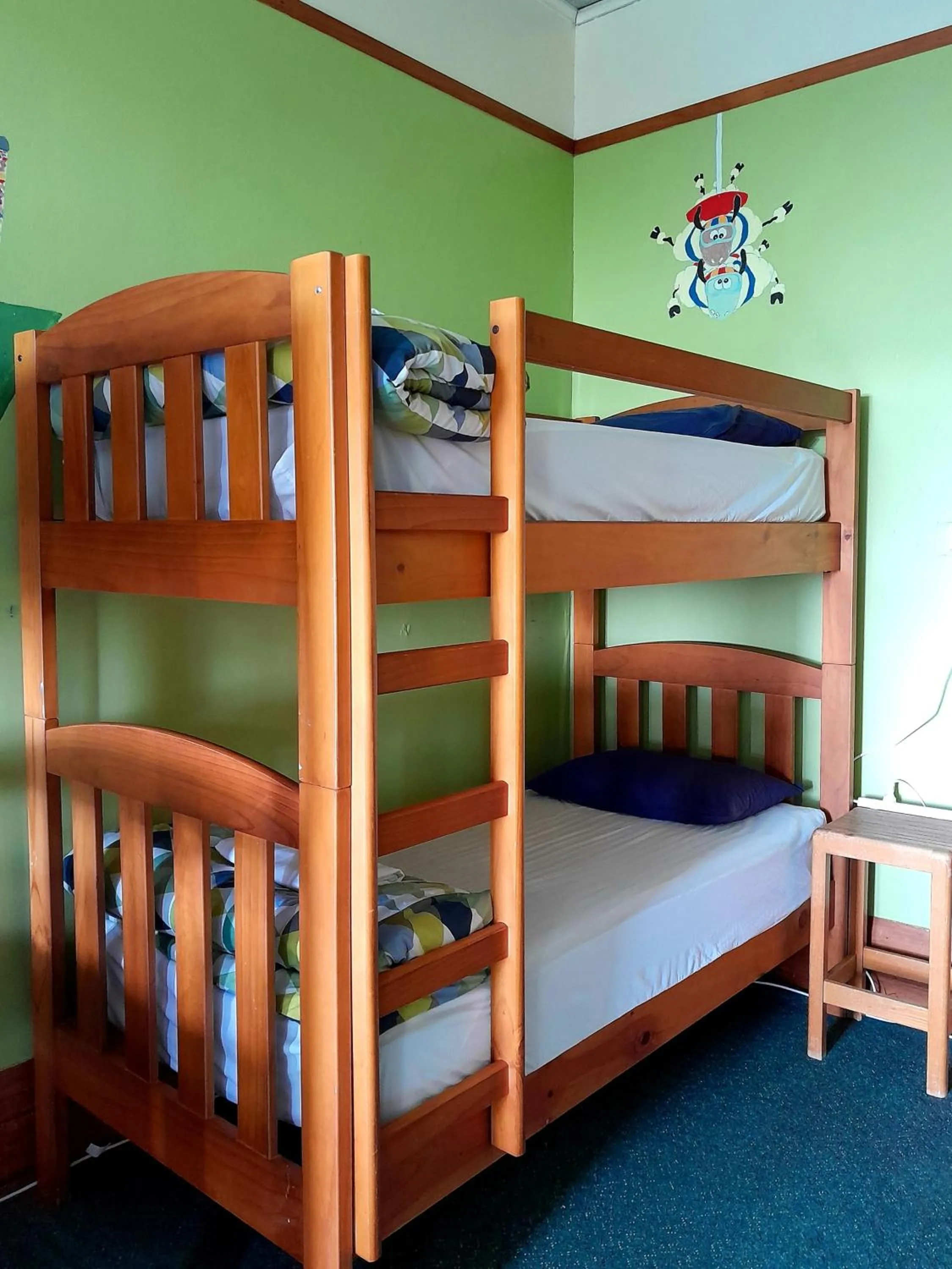 bunk bed, Bed in Noah's Ark Flashpacker