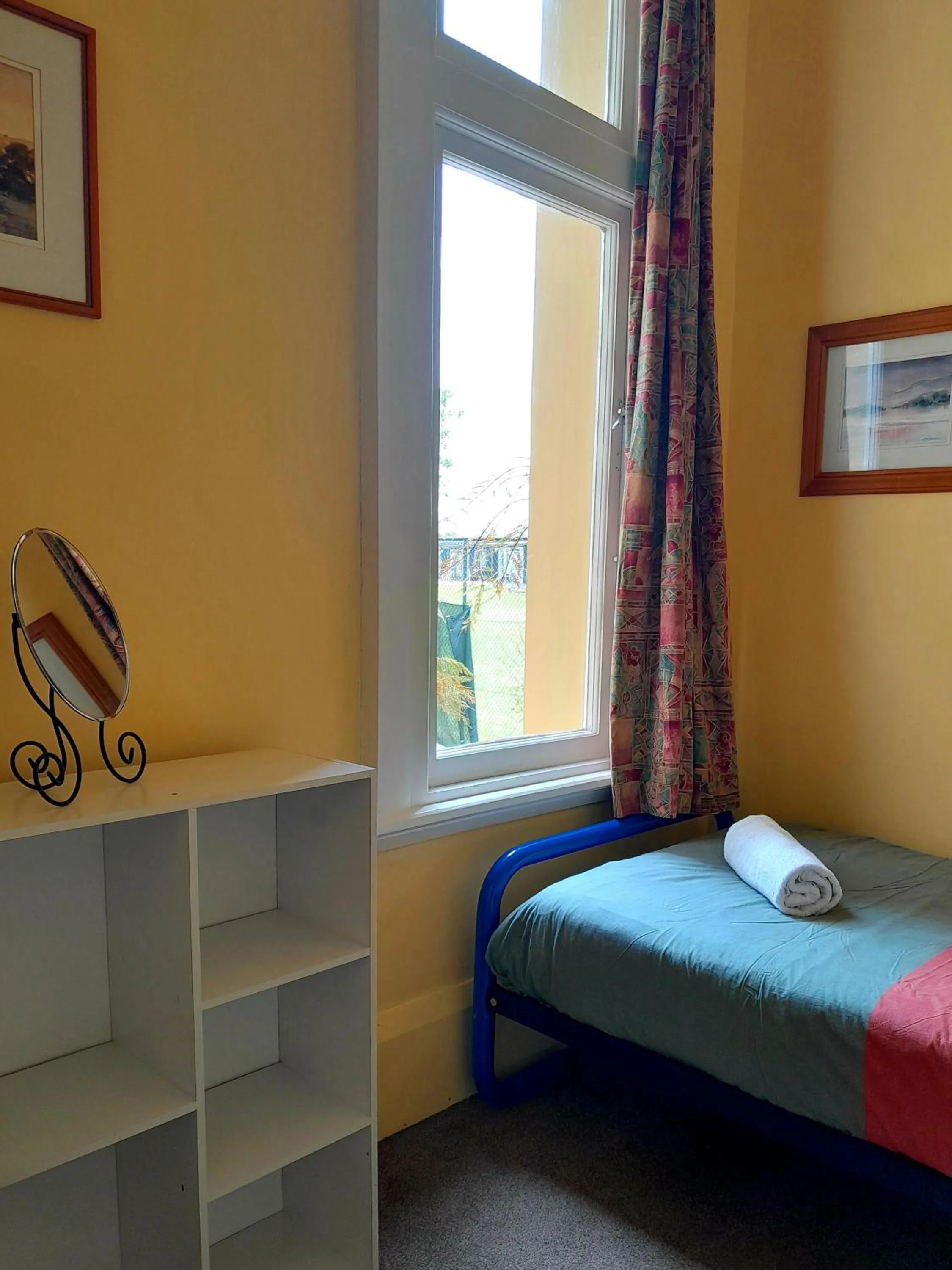 Bedroom, Bed in Noah's Ark Flashpacker