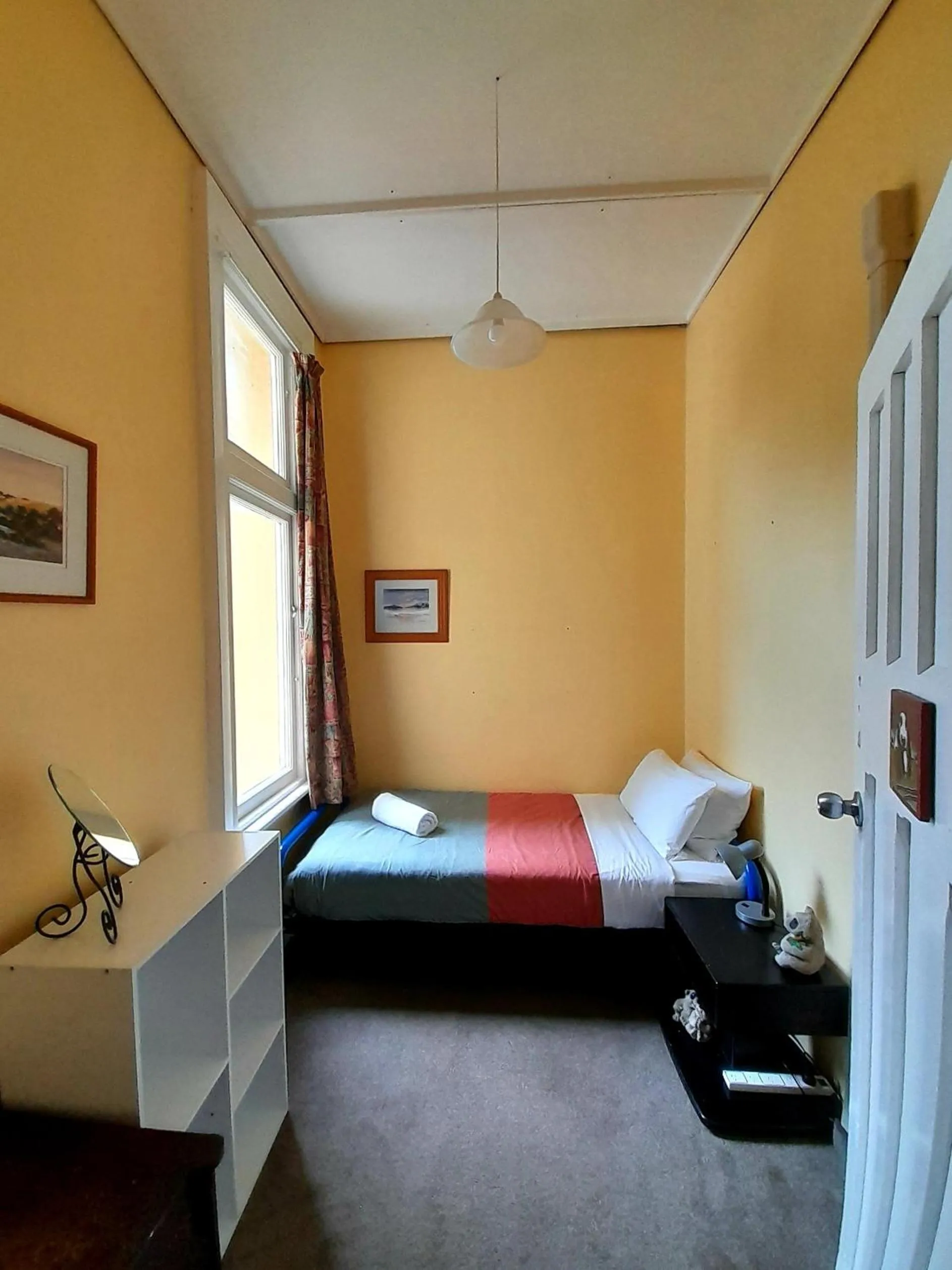 Bedroom, Bed in Noah's Ark Flashpacker