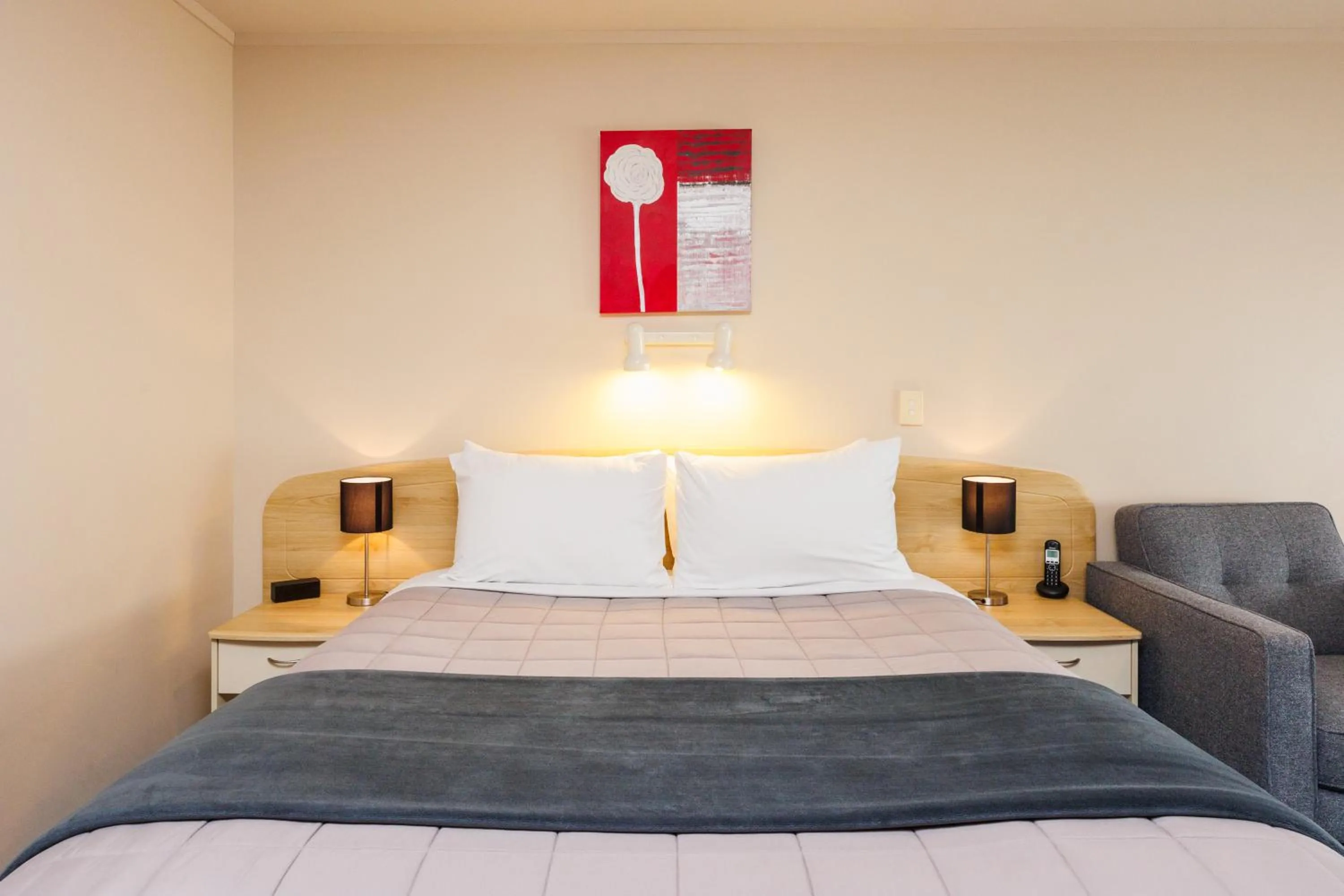 Bed in Braemar Motor Lodge