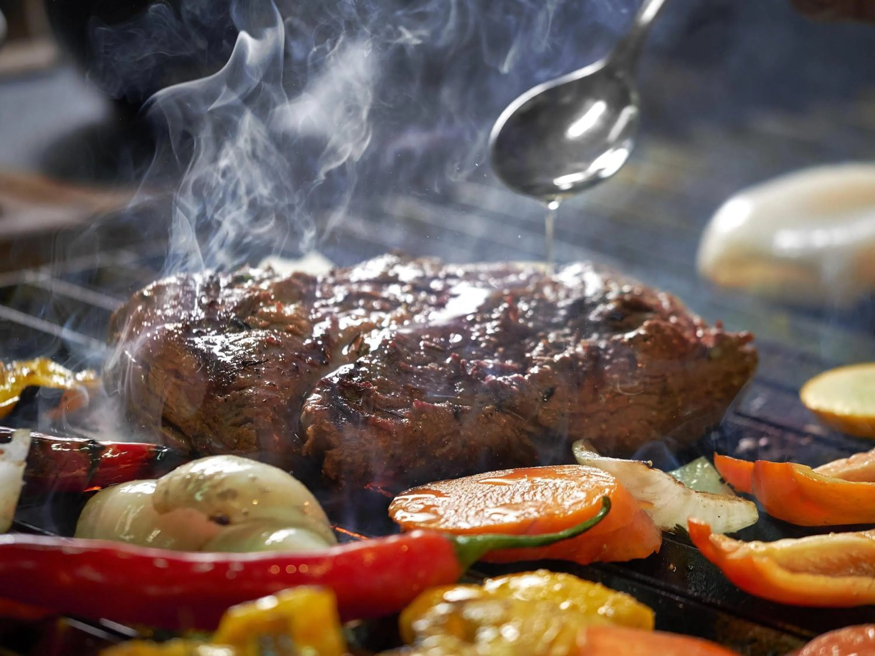 Restaurant/places to eat in Grand Mercure Danang