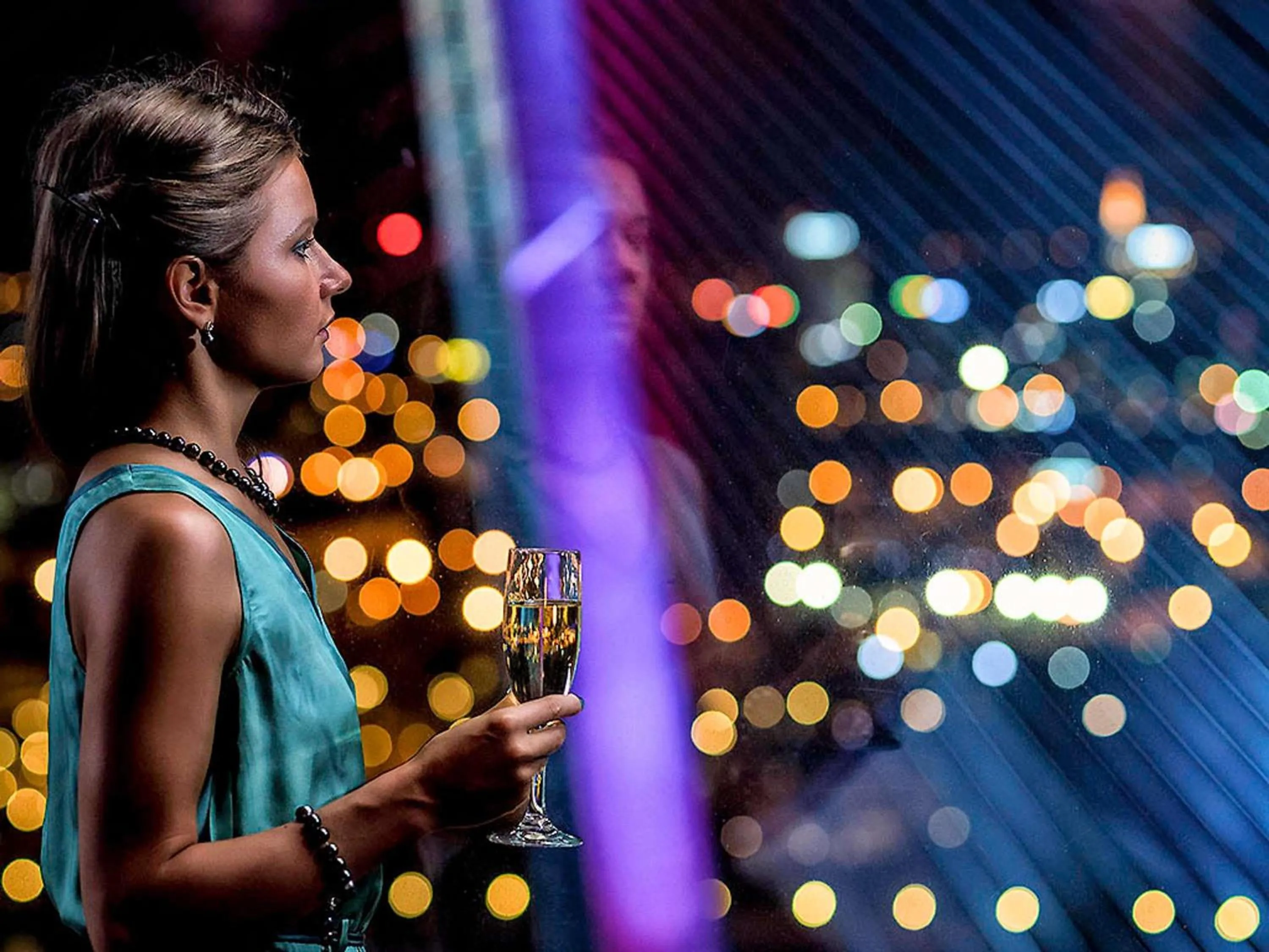 Lounge or bar in Grand Mercure Danang