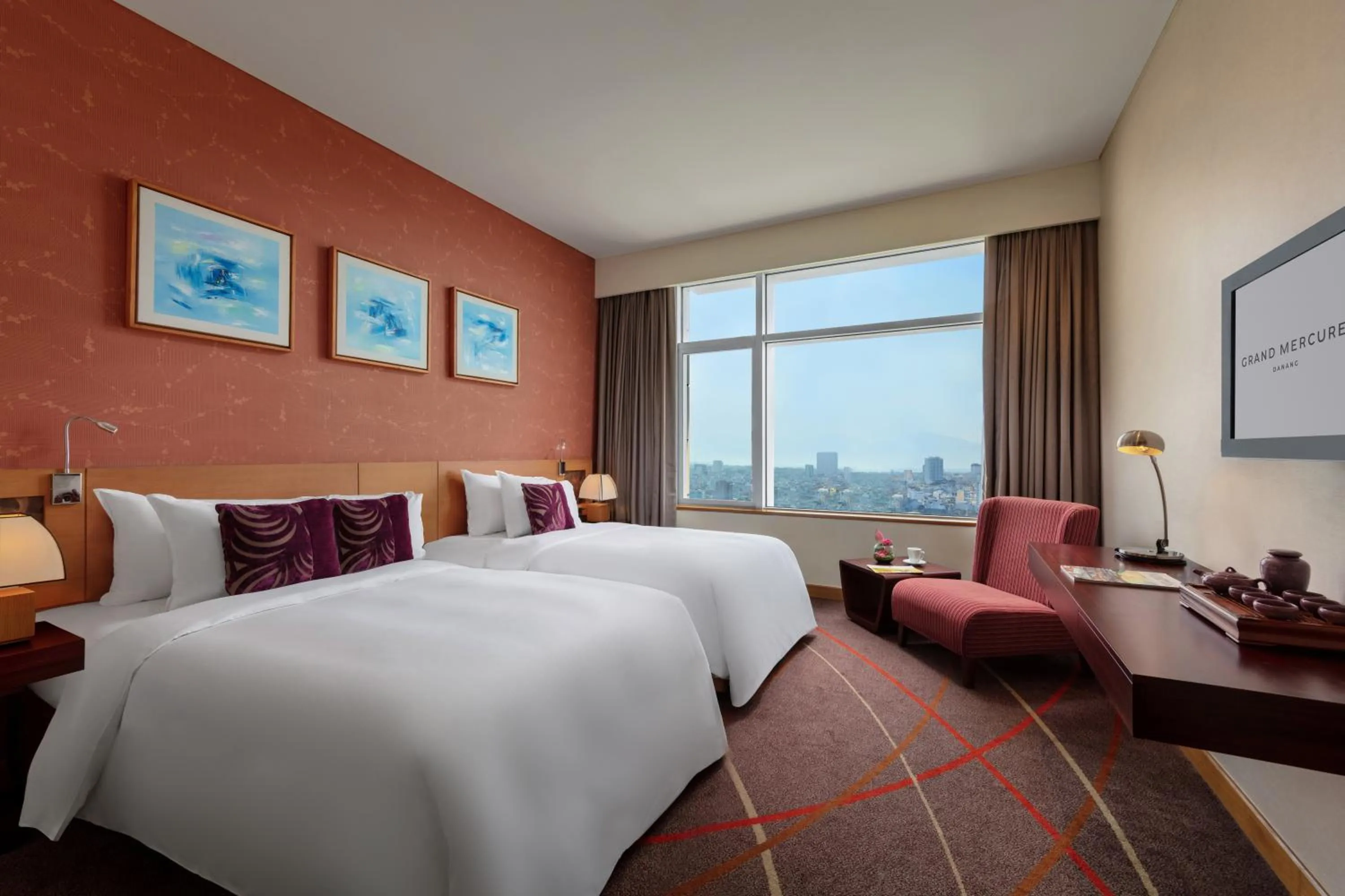 Bed in Grand Mercure Danang