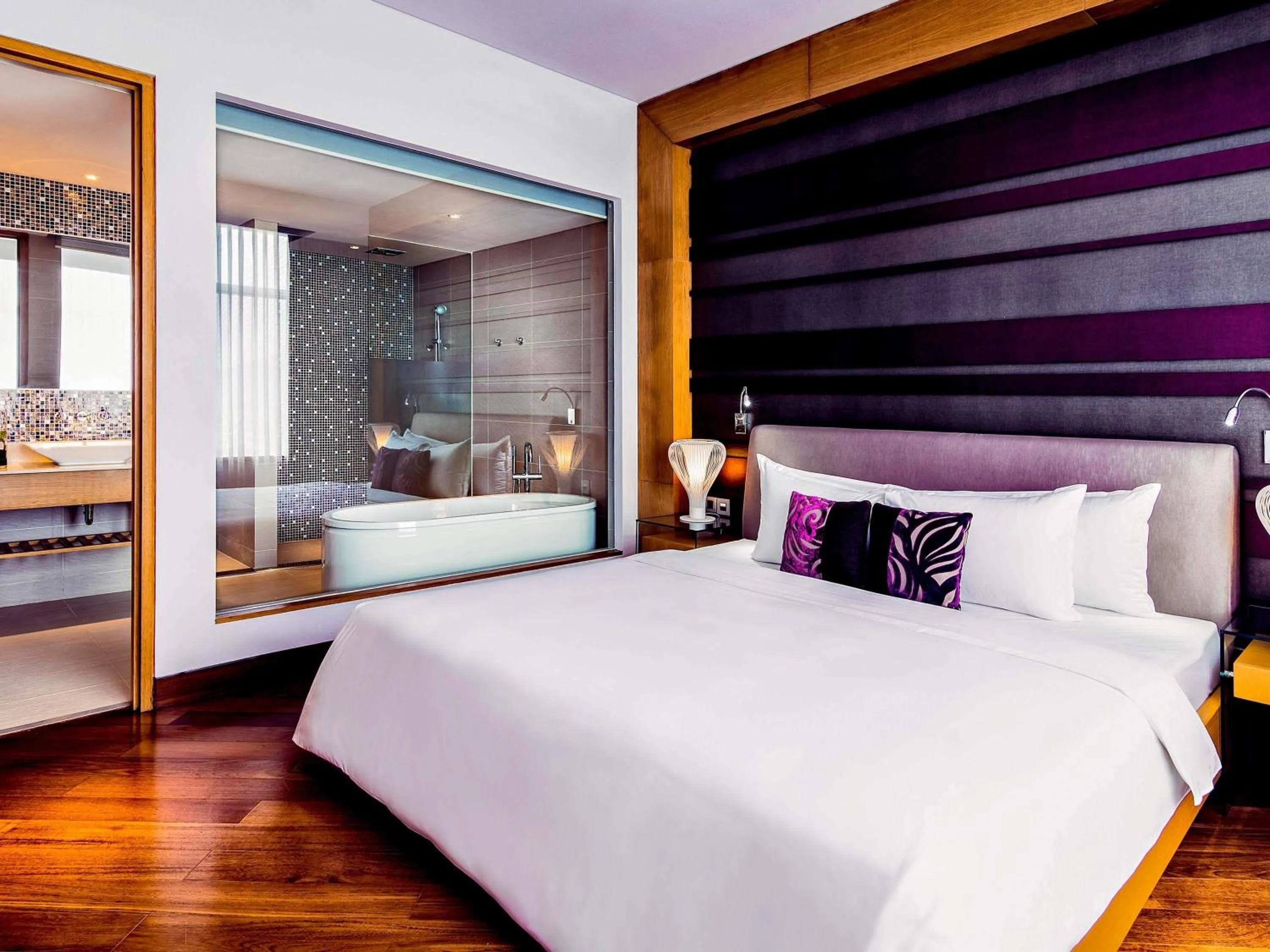 Bedroom, Bed in Grand Mercure Danang