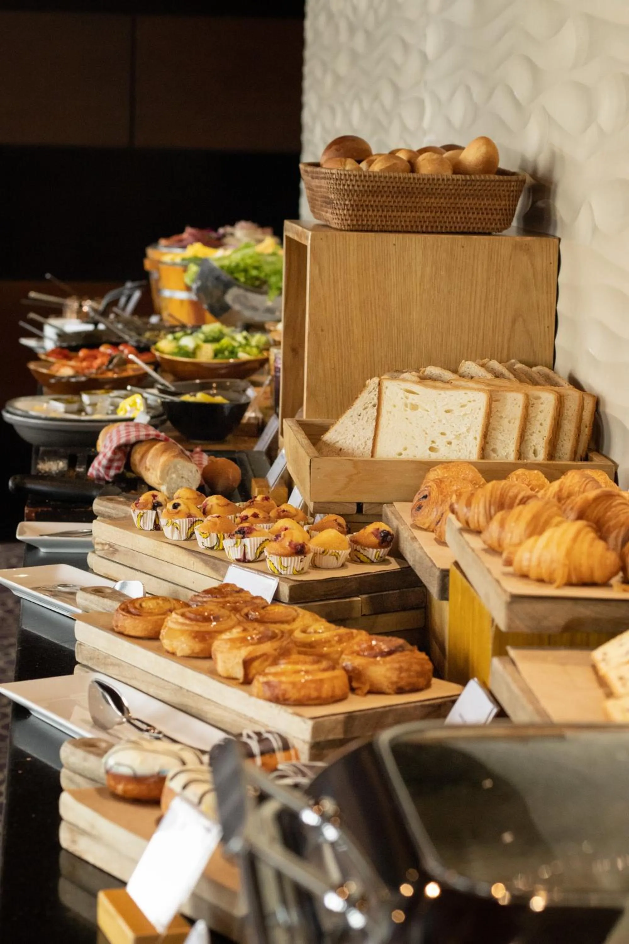 Restaurant/places to eat in Grand Mercure Danang