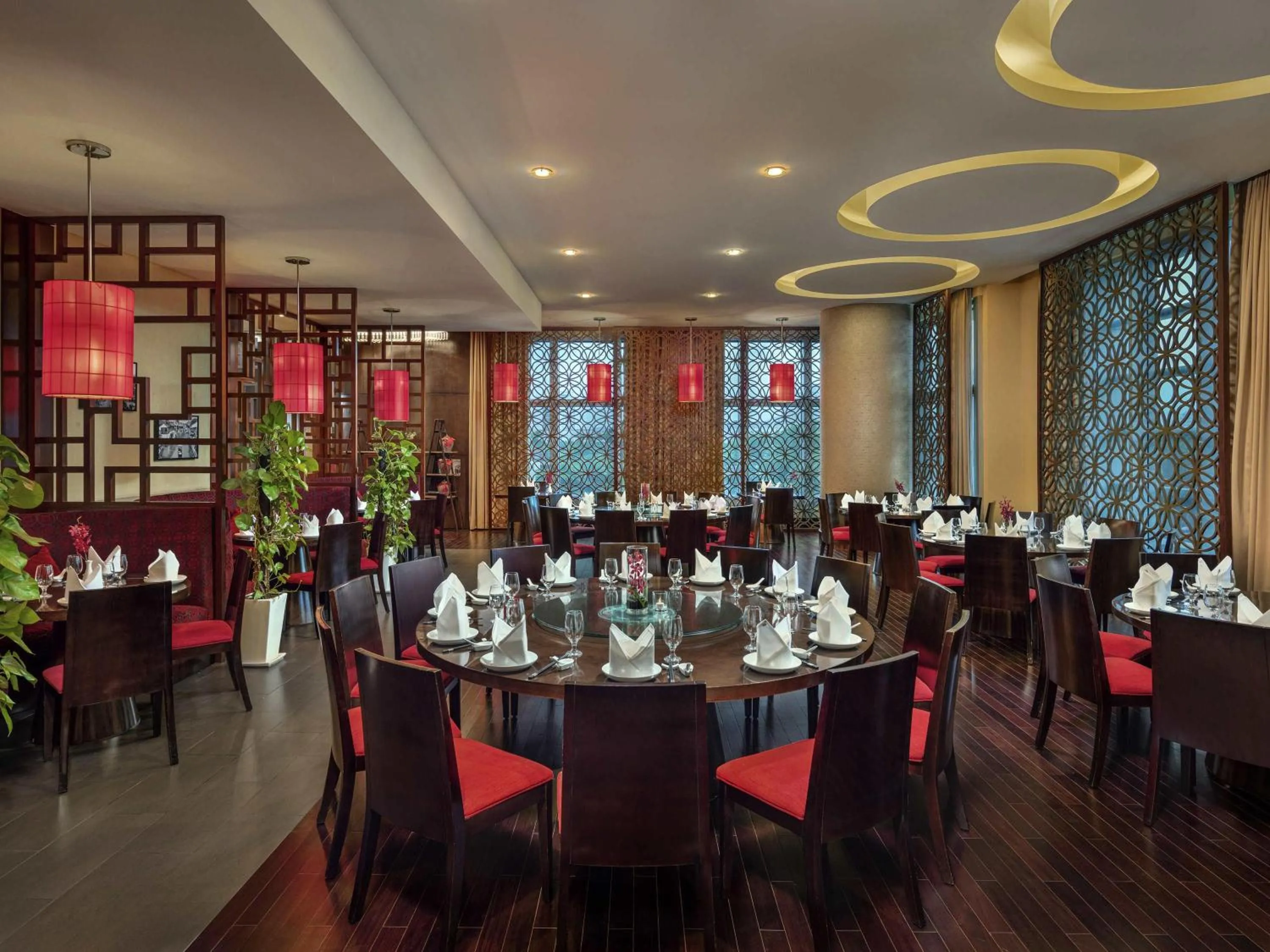 Restaurant/places to eat in Grand Mercure Danang