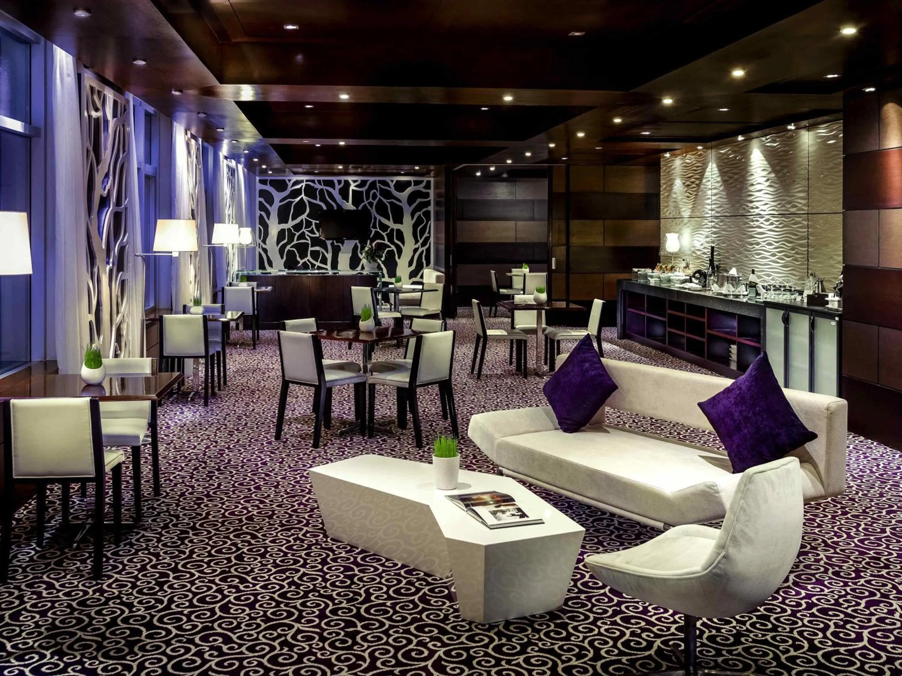 Business facilities in Grand Mercure Danang