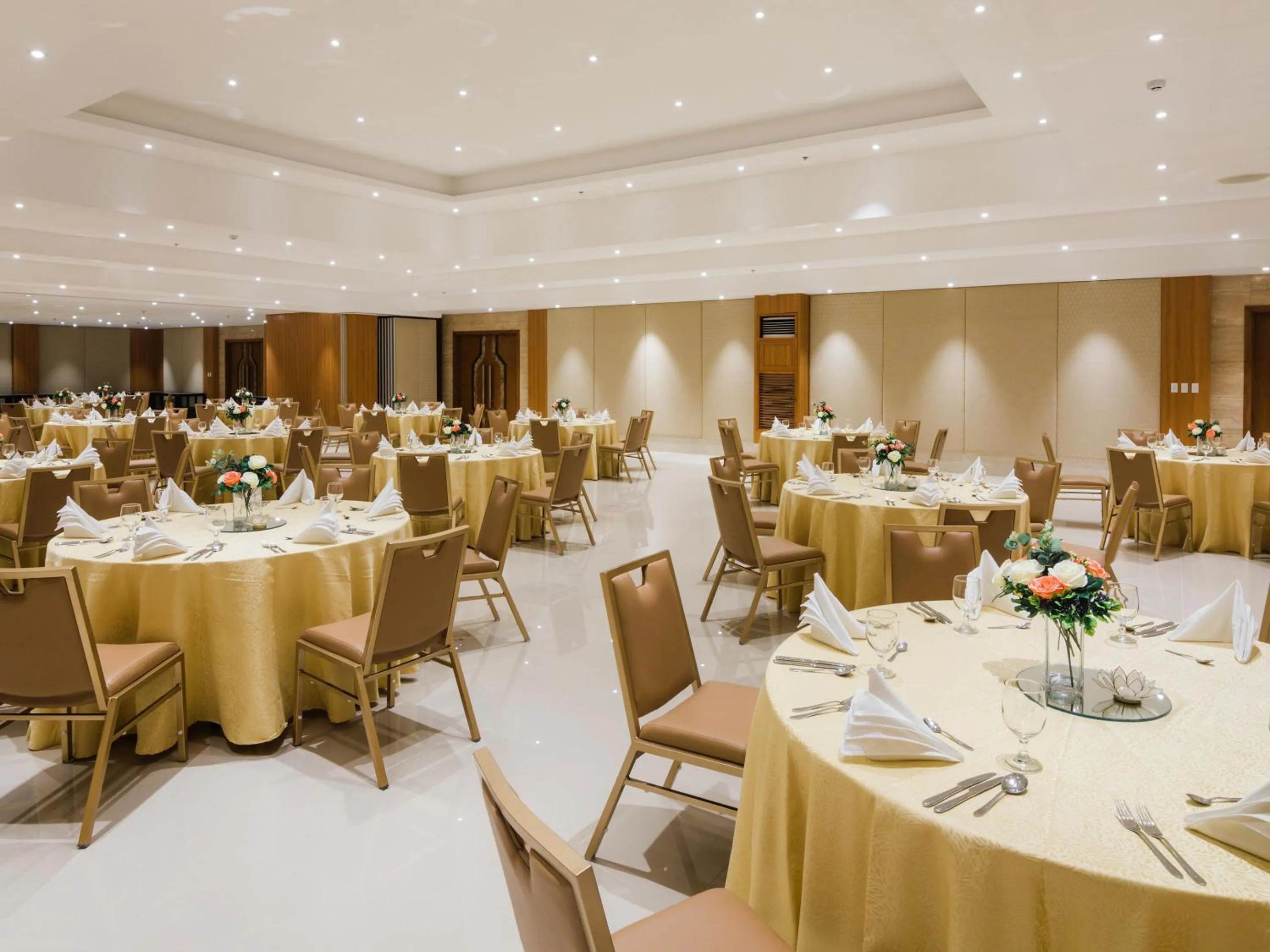 Banquet/Function facilities in Henann Palm Beach Resort