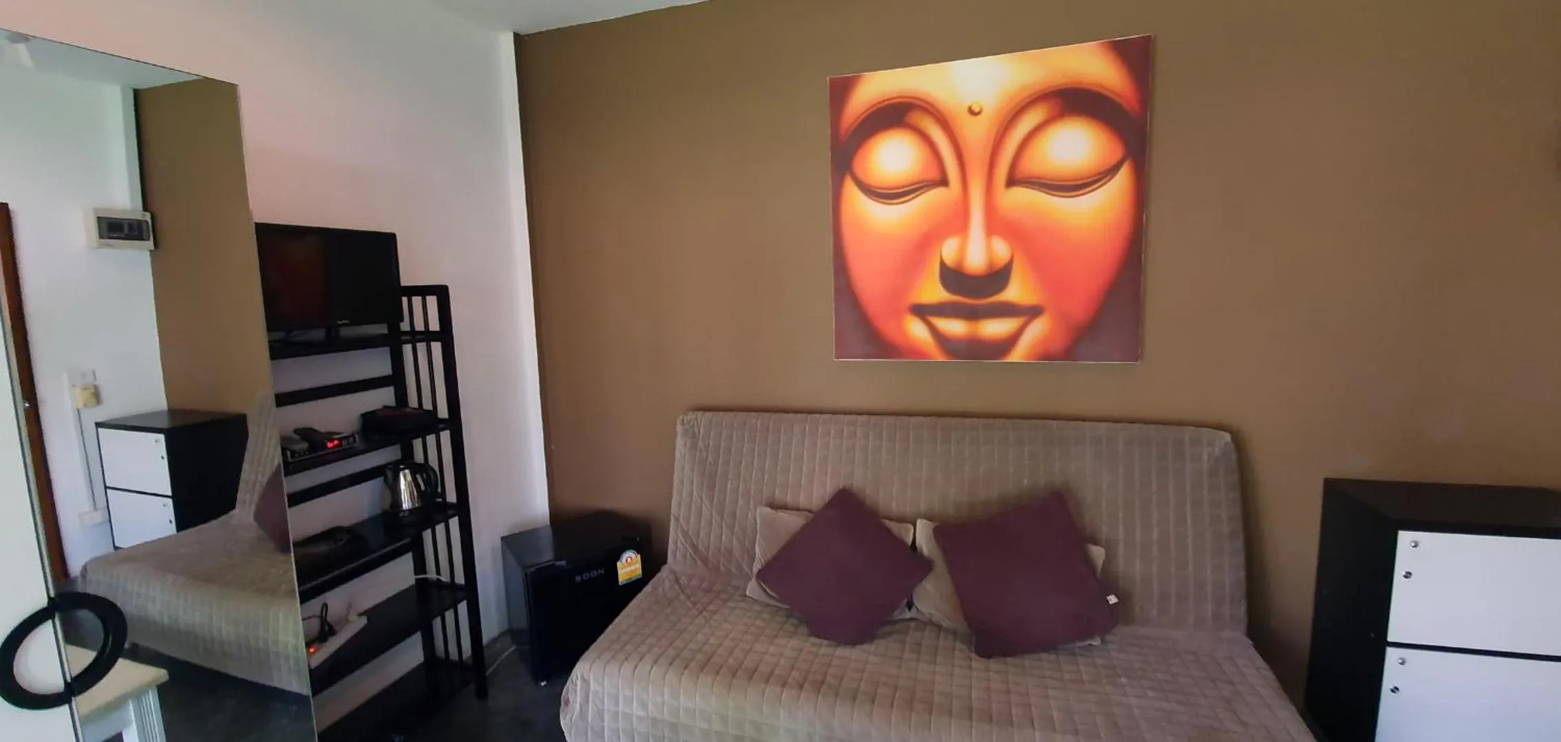 Photo of the whole room in Green Canyon Resort