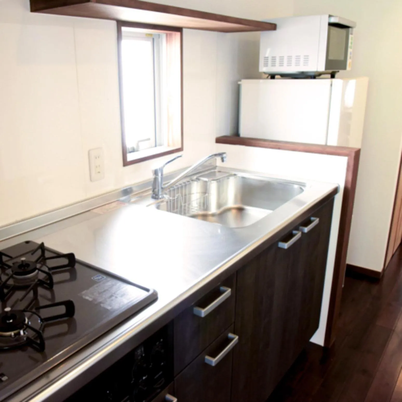 Kitchen or kitchenette in Scallop Beach Condominium