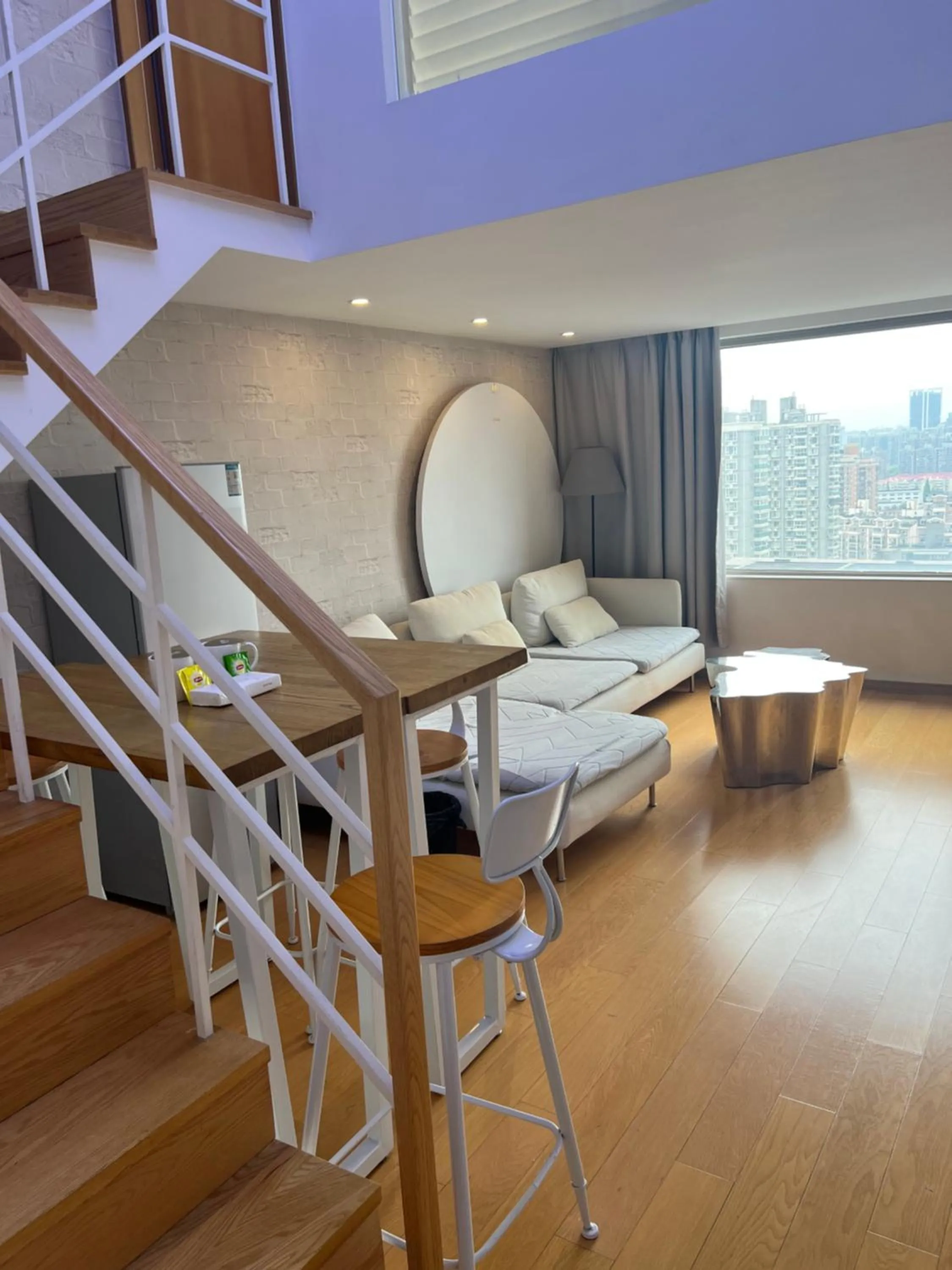 Living room, Bed in Lujiazui More Residence