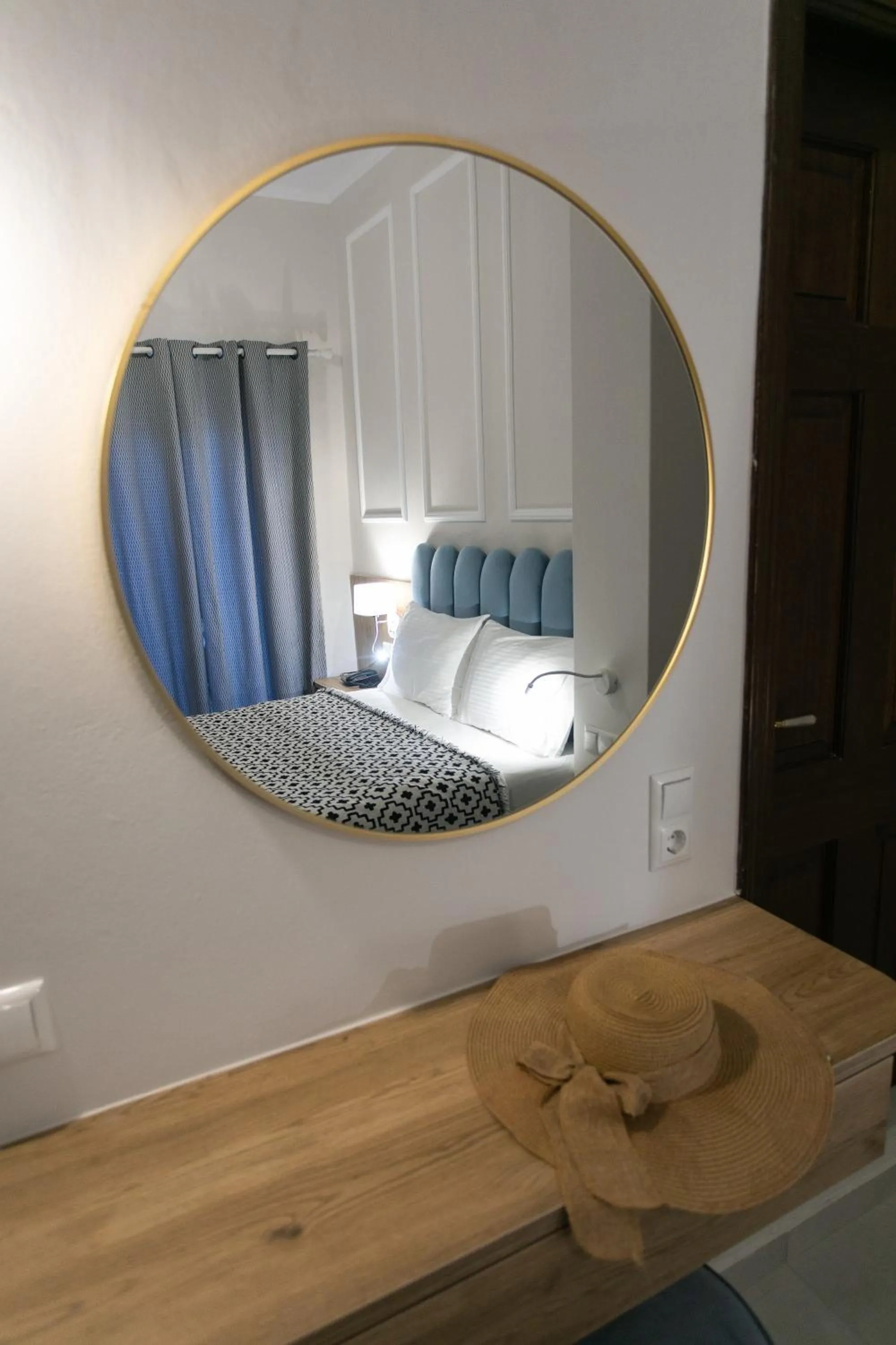 Photo of the whole room, Bed in Paradise Hotel