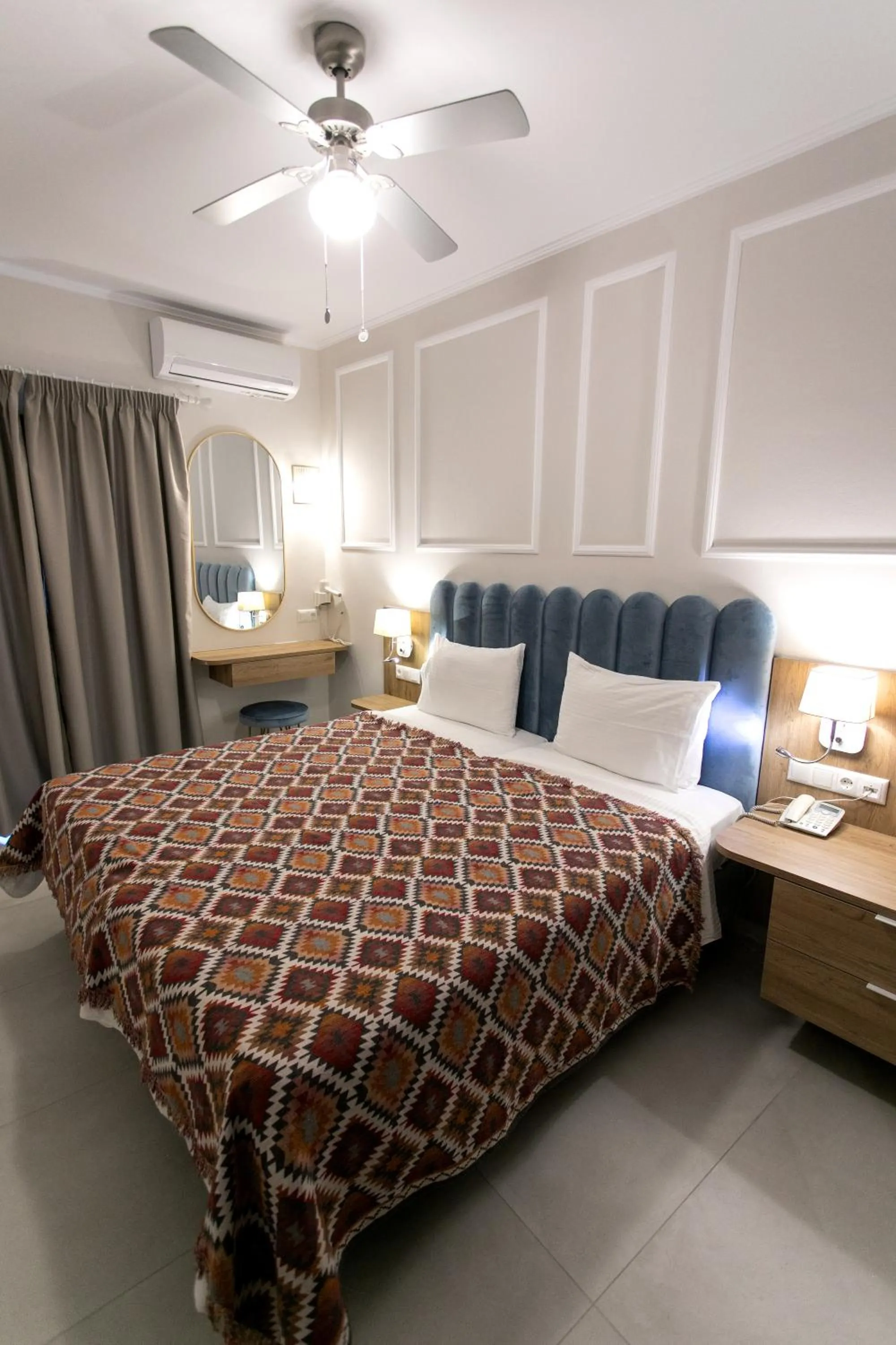 Photo of the whole room, Bed in Paradise Hotel