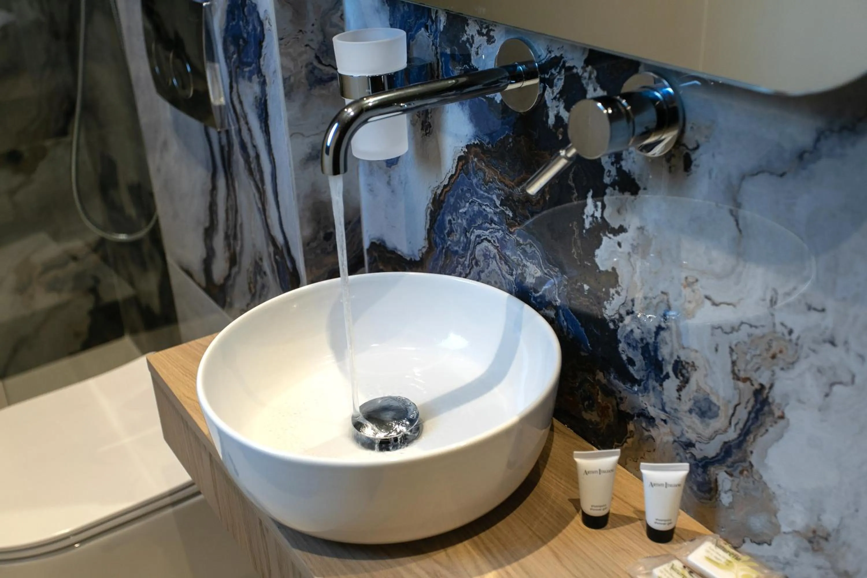 Bathroom in Paradise Hotel