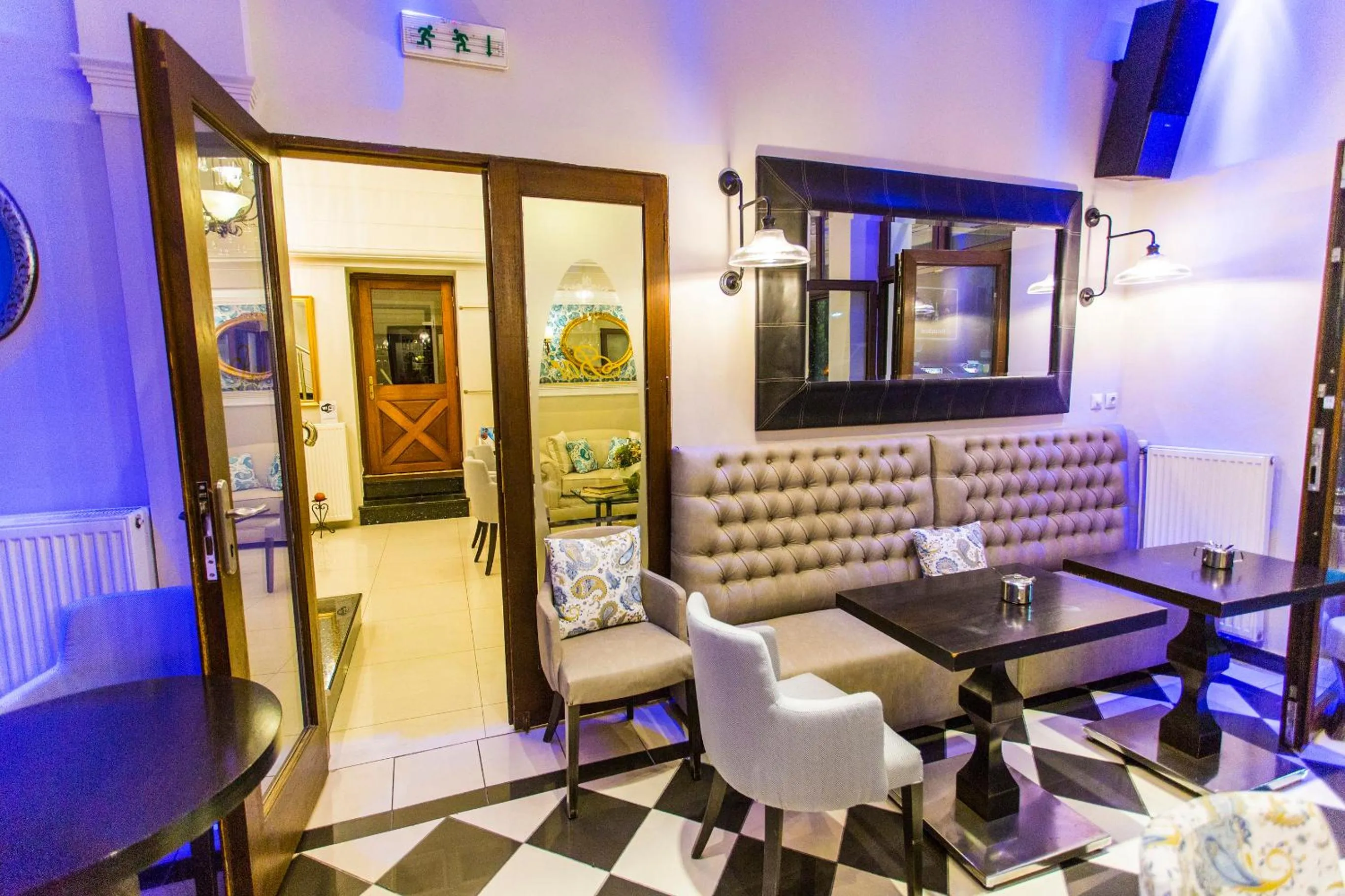 Lounge or bar in Paradise Hotel