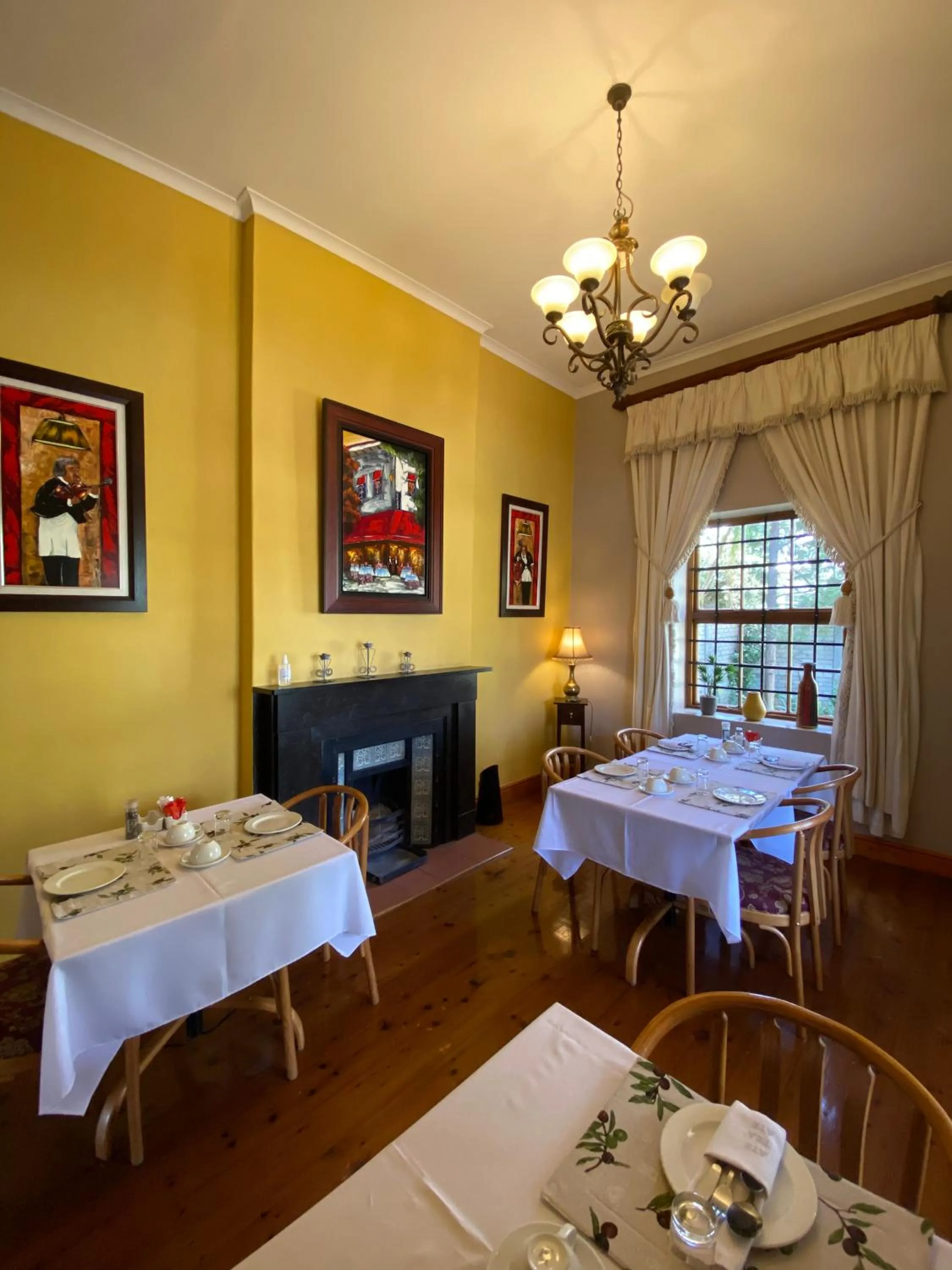 Breakfast in 88 Baron van Reede Guesthouse