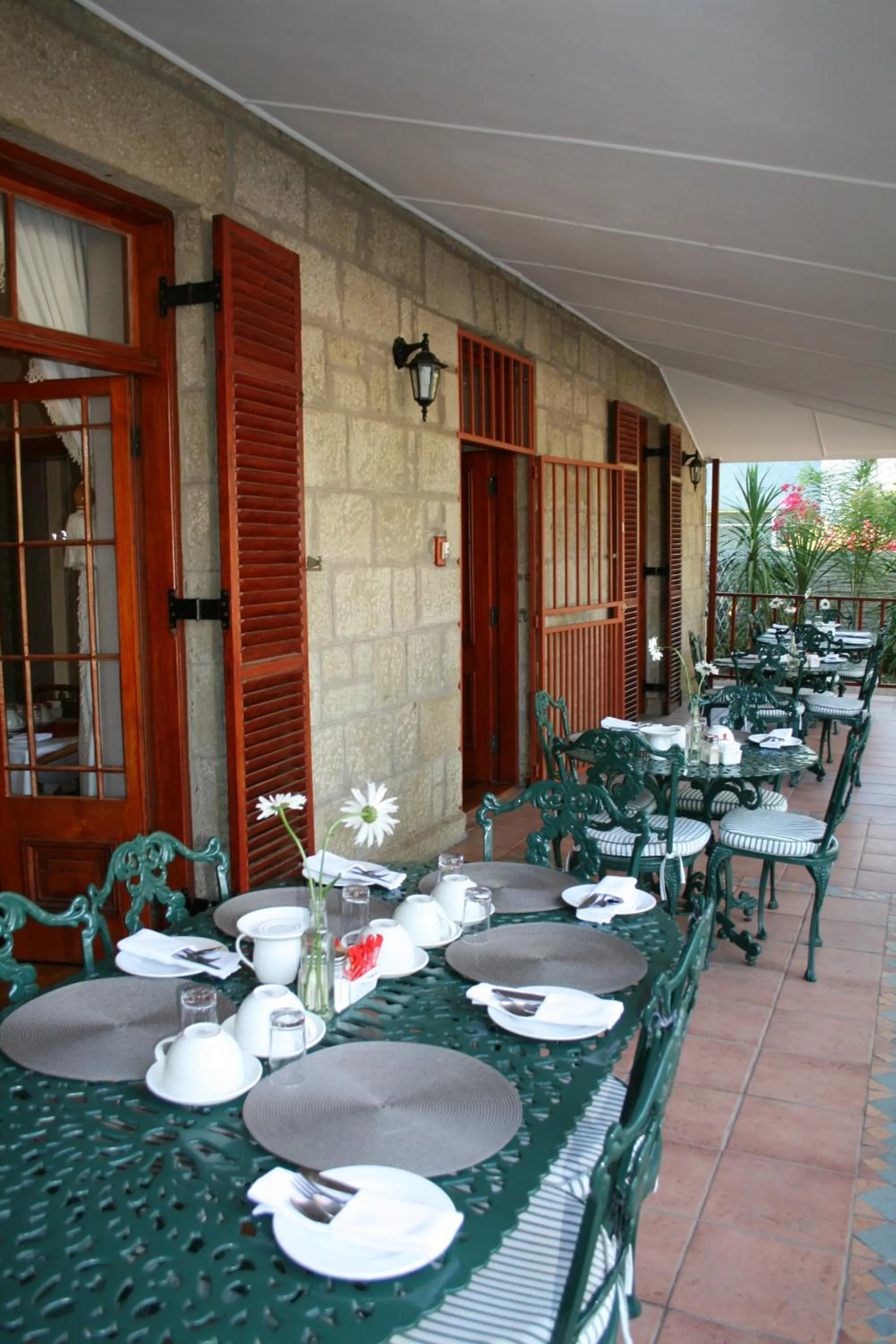 Restaurant/places to eat in 88 Baron van Reede Guesthouse