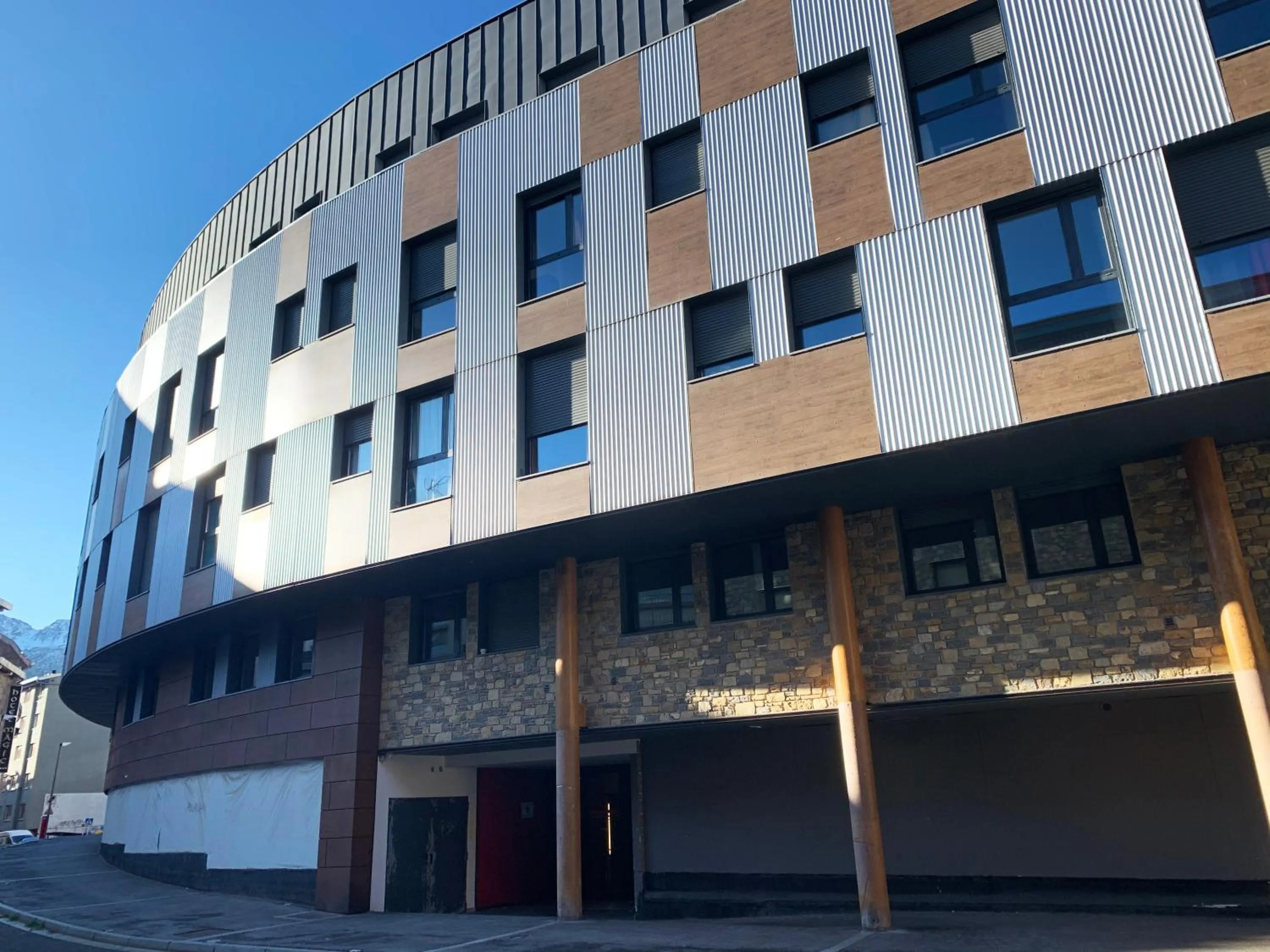 Property building in Apartamentos La Solana 3000