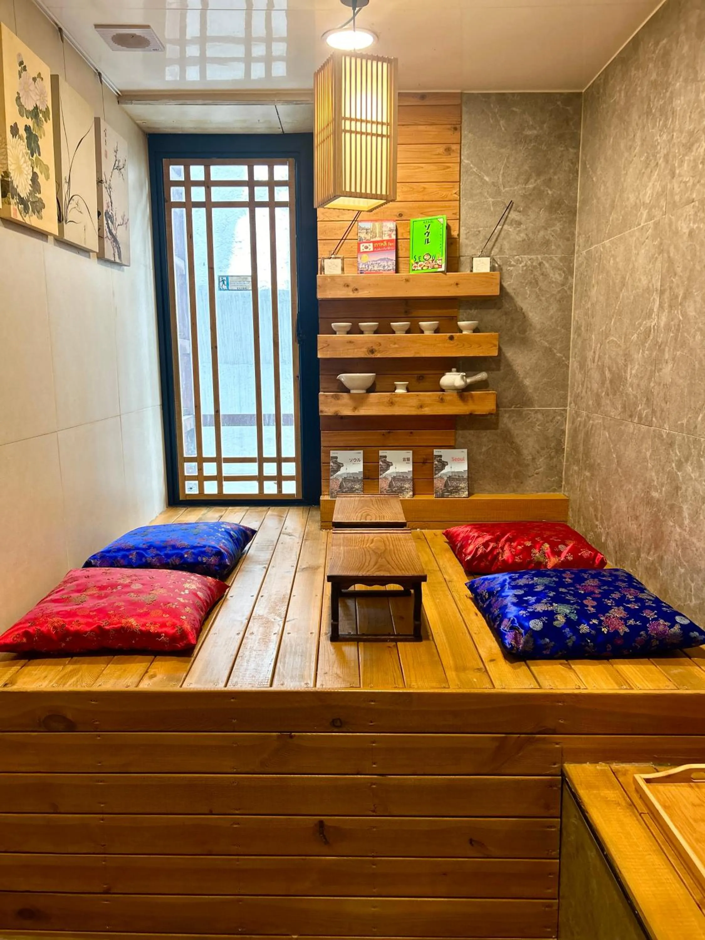 Property building, Bed in Artravel Myeongdong