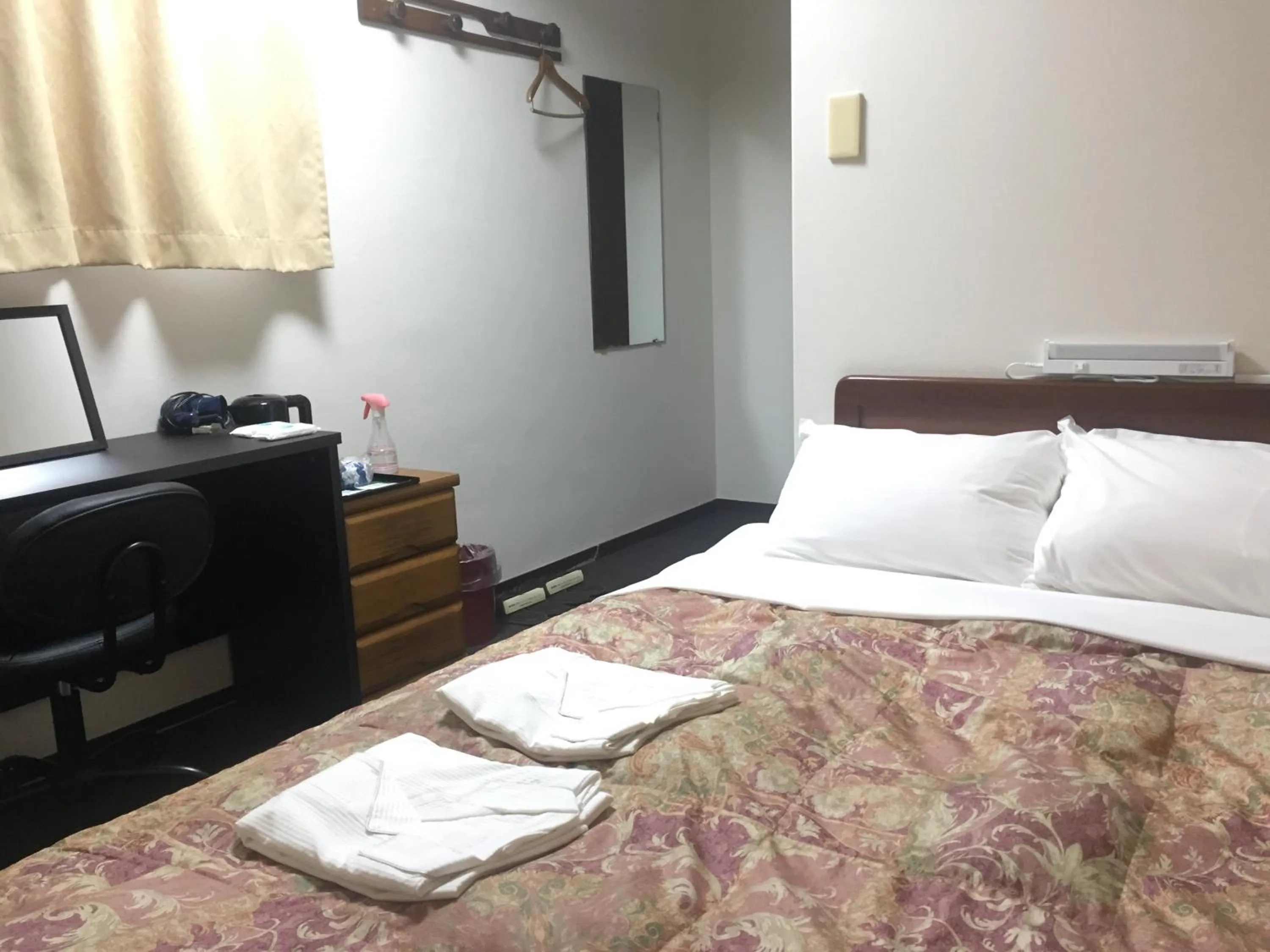 Bedroom, Bed in Hotel Todai