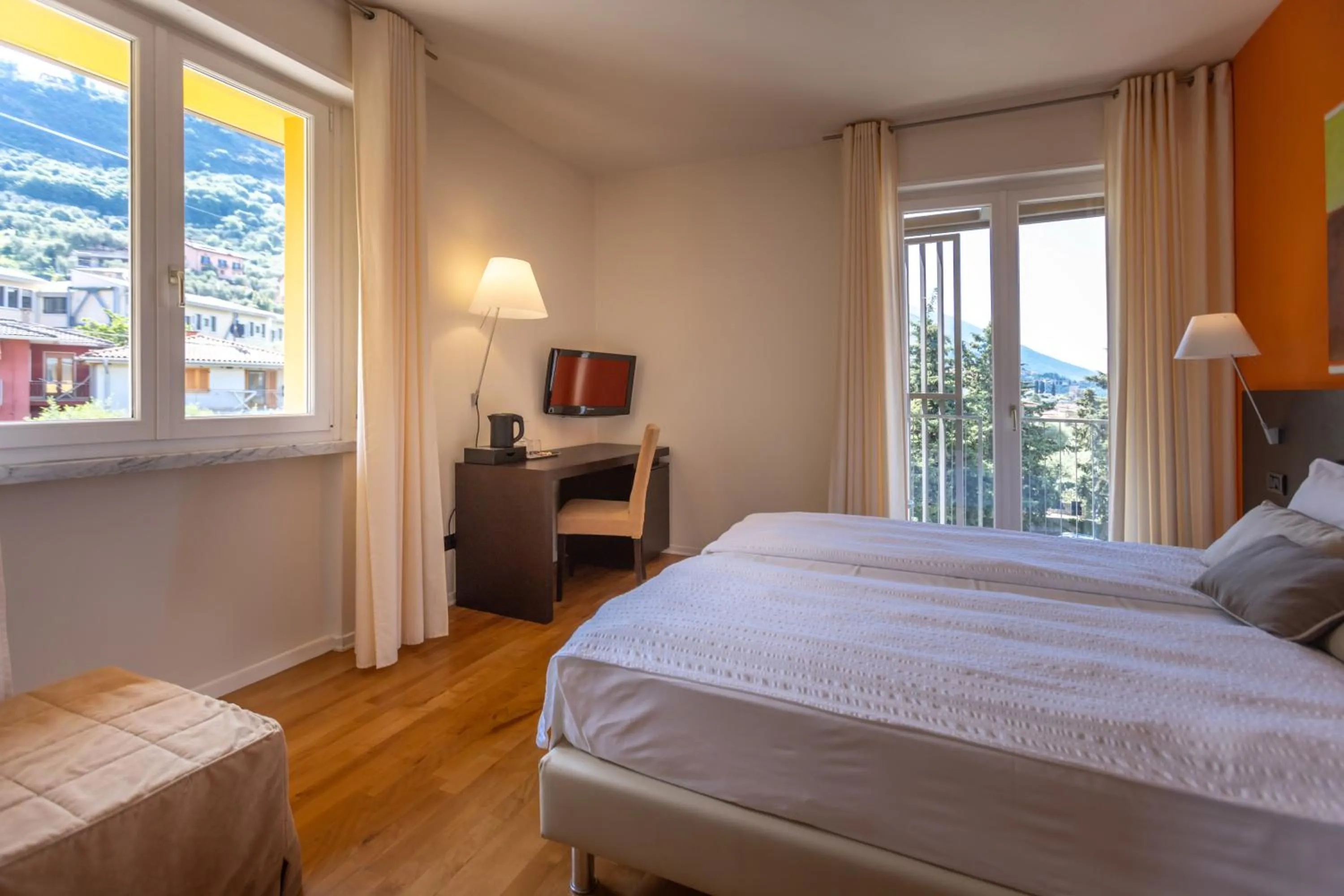 Photo of the whole room, Bed in Hotel Meridiana