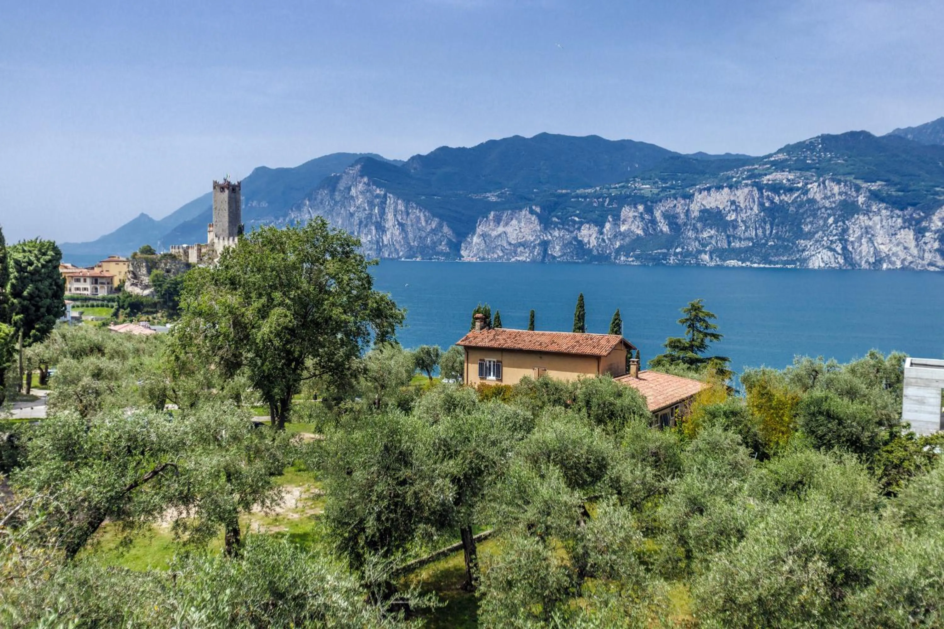 Lake view in Hotel Meridiana