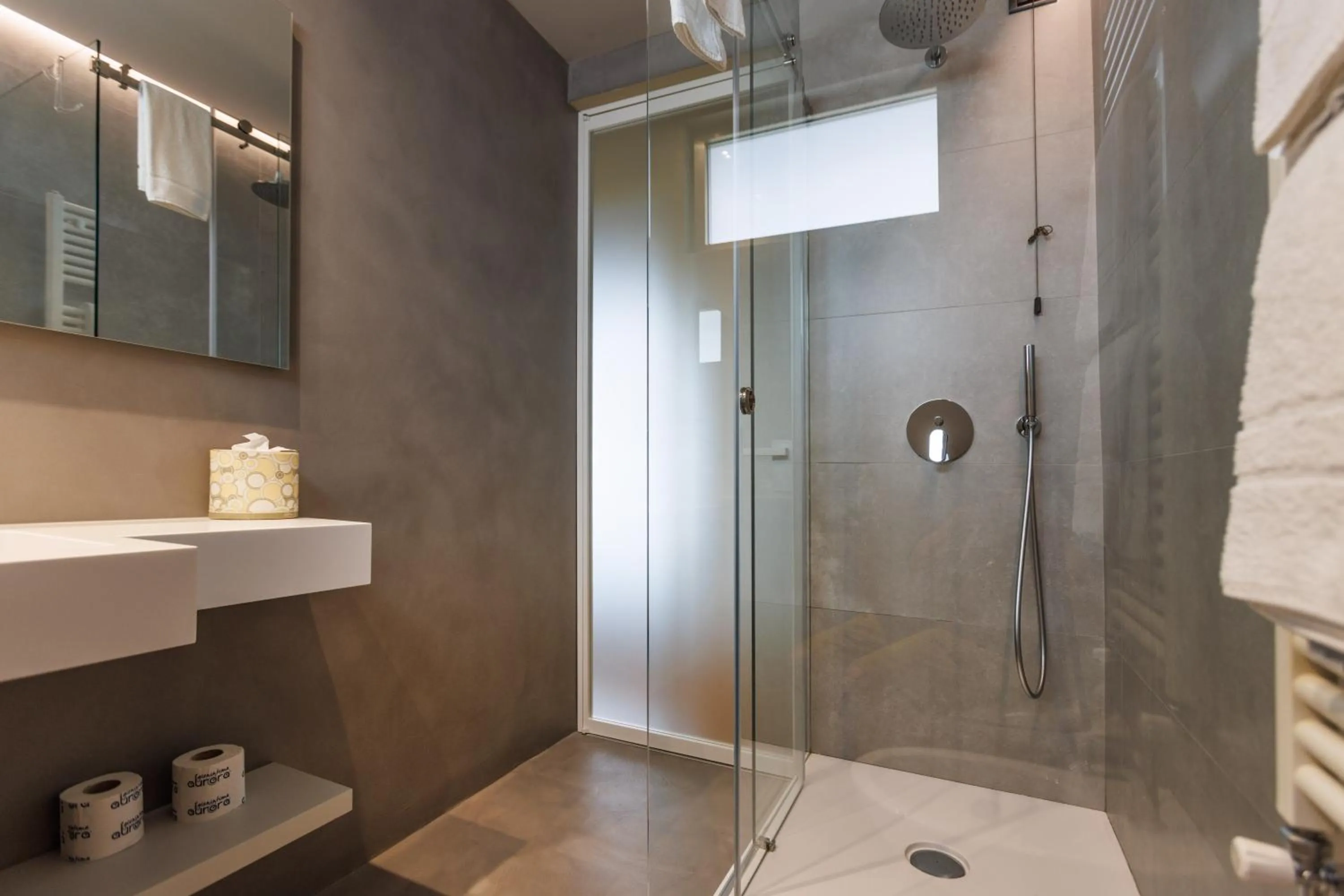 Shower in Hotel Meridiana