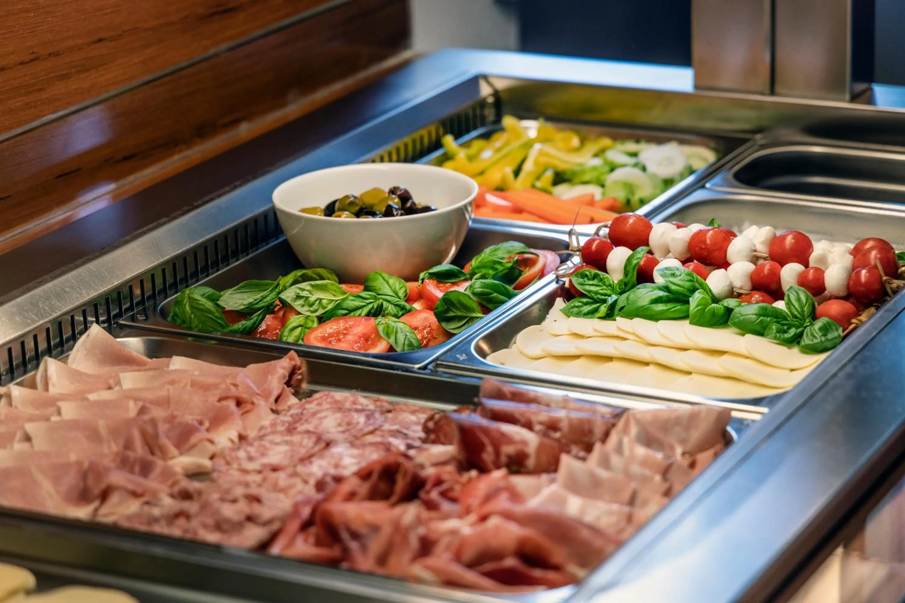 Food and drinks in Hotel Meridiana