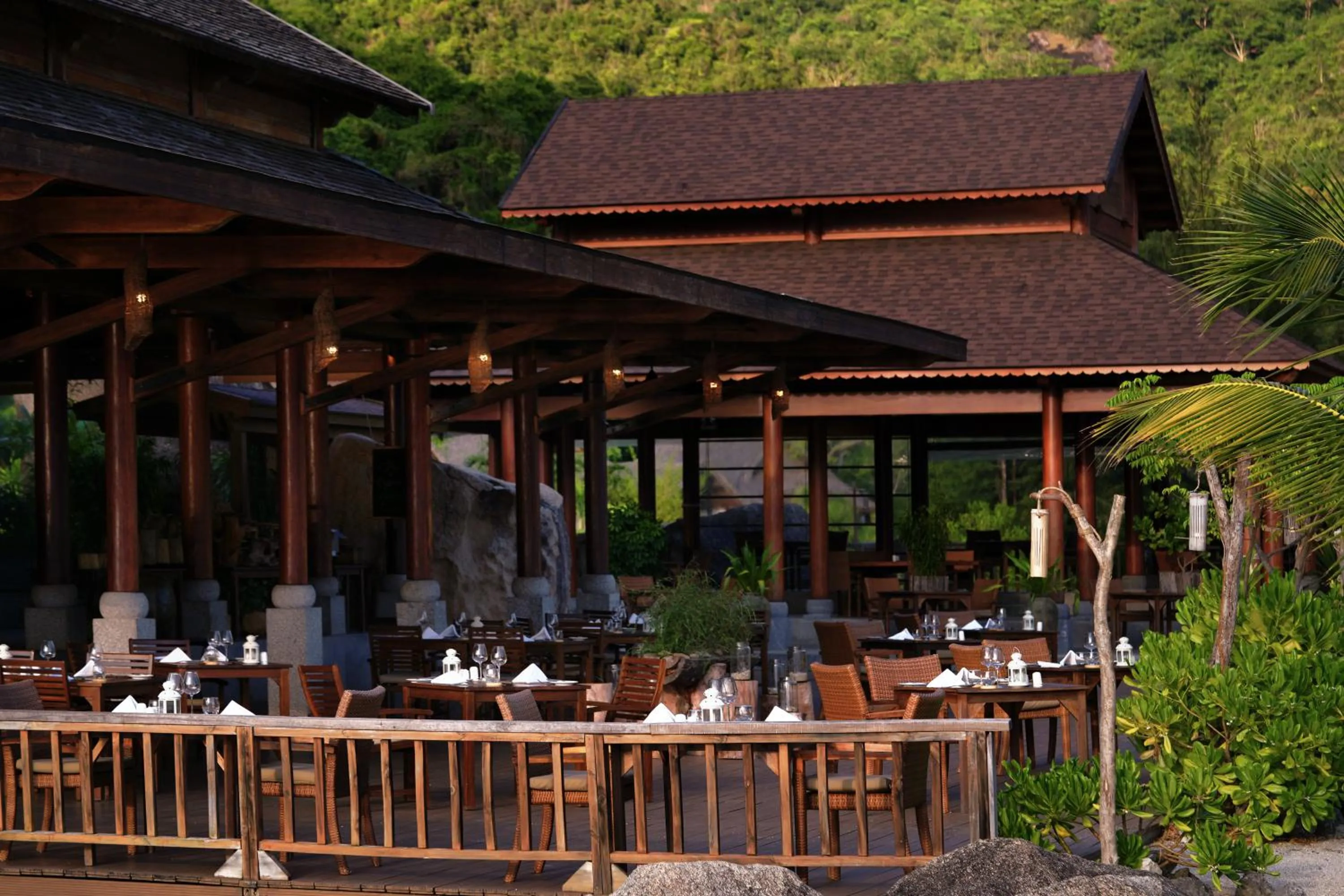 Restaurant/places to eat in L'Alya Ninh Van Bay