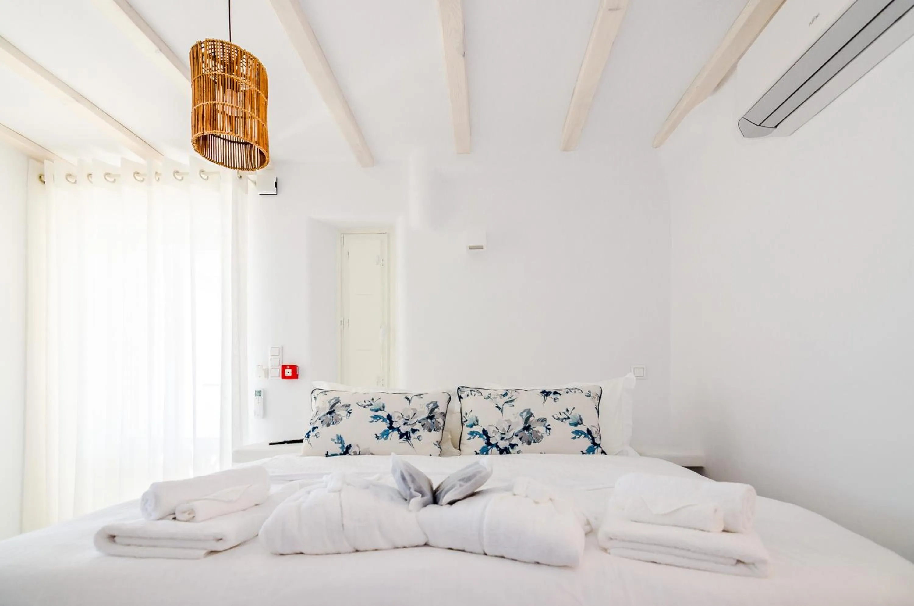 Bedroom, Bed in Eden View Suites & Villas