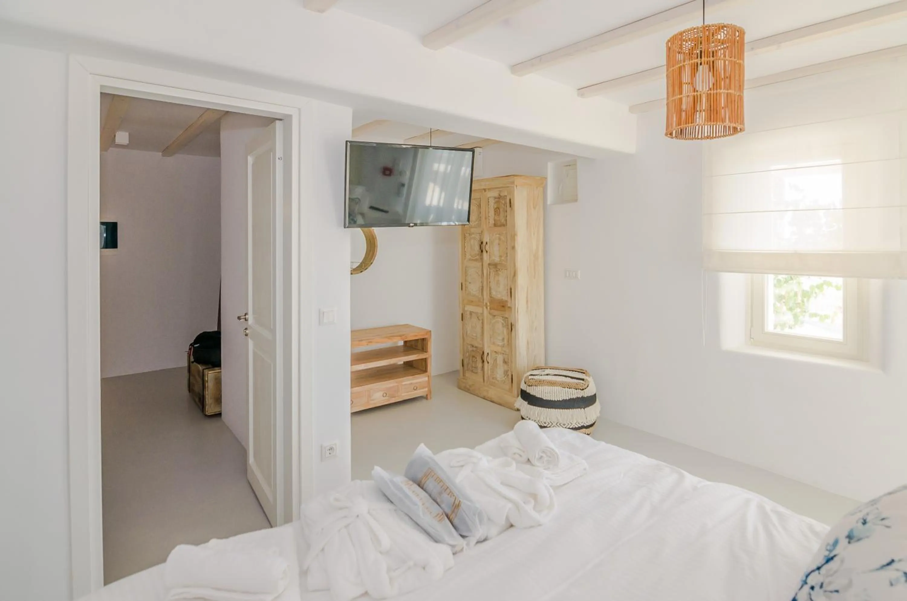 Bed in Eden View Suites & Villas