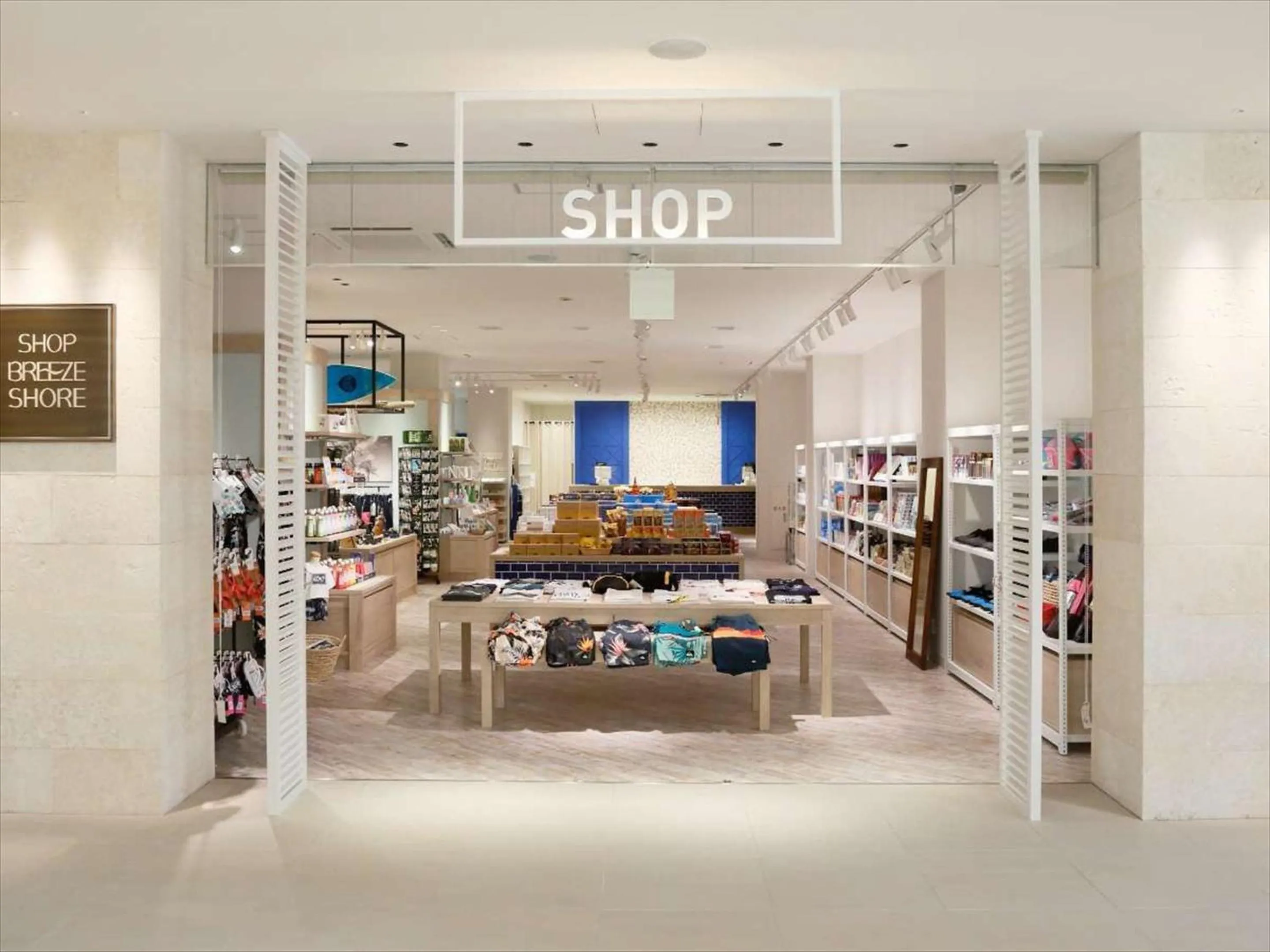 Shopping Area in Hotel Breezebay Marina