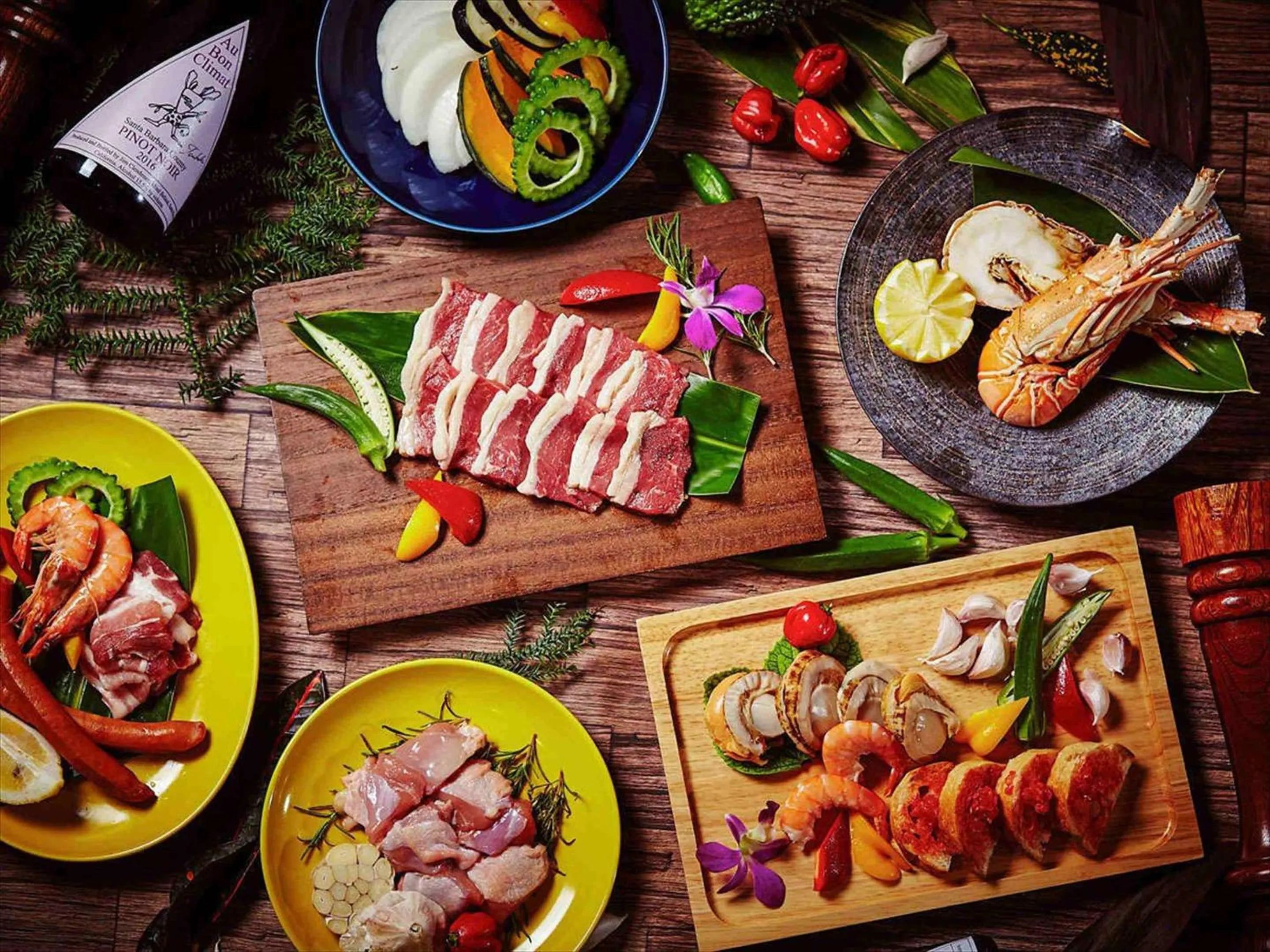 Restaurant/places to eat in Hotel Breezebay Marina