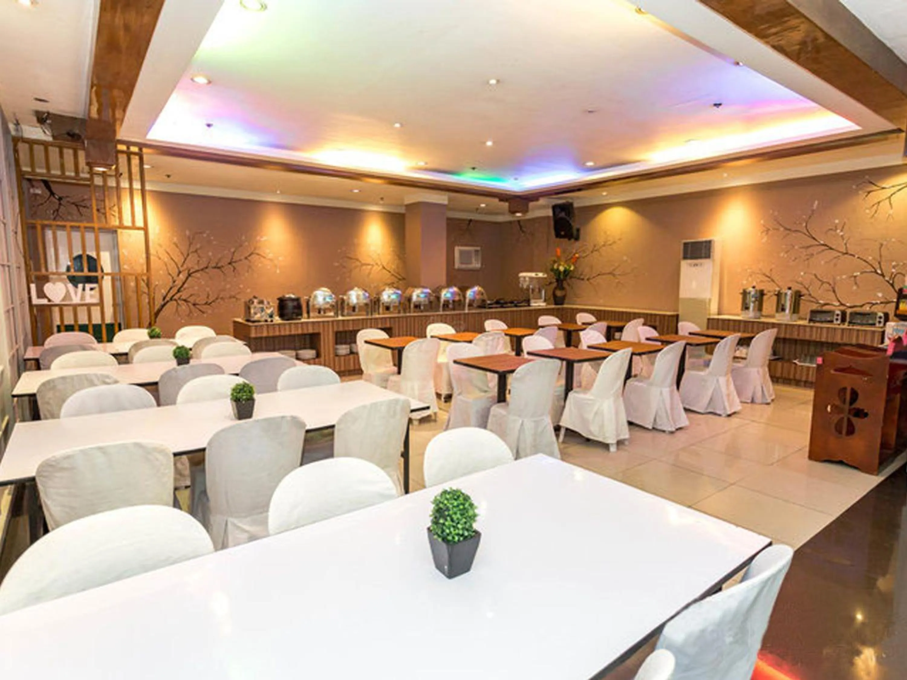 Banquet/Function facilities in Urban Travellers Hotel